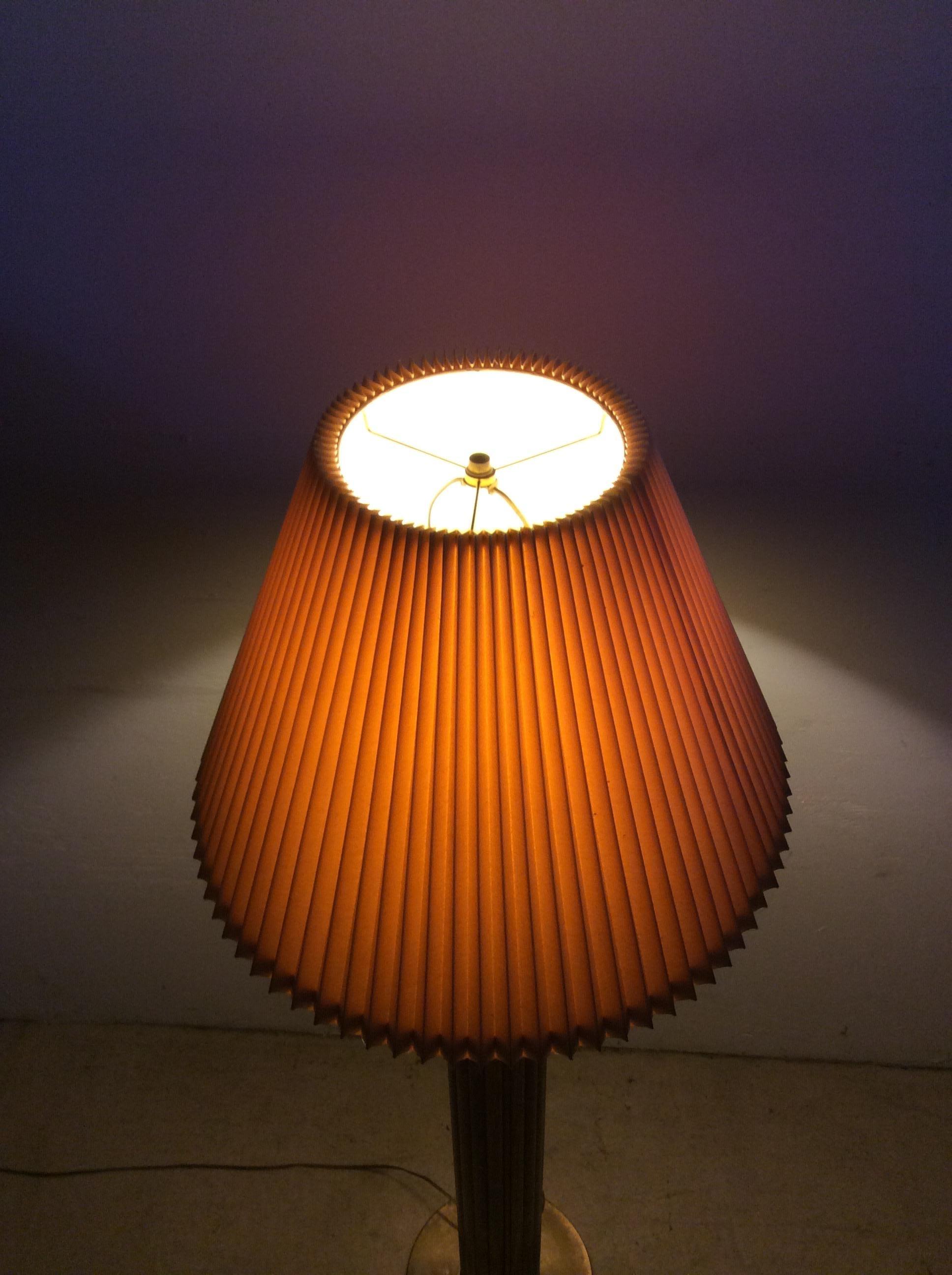 floor lamp pleated shade