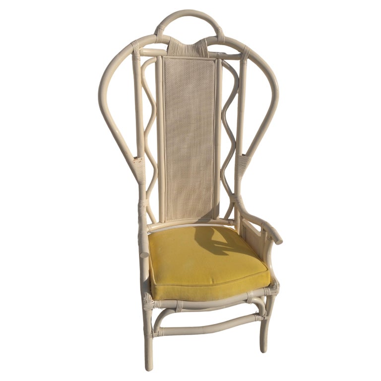 Poltrona con schienale alto in vimini vintage boho chic bianco con