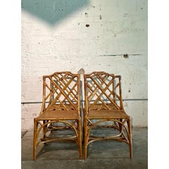 Vintage Boho Chinese Chippendale Bambus Esszimmerstühle - Satz von vier