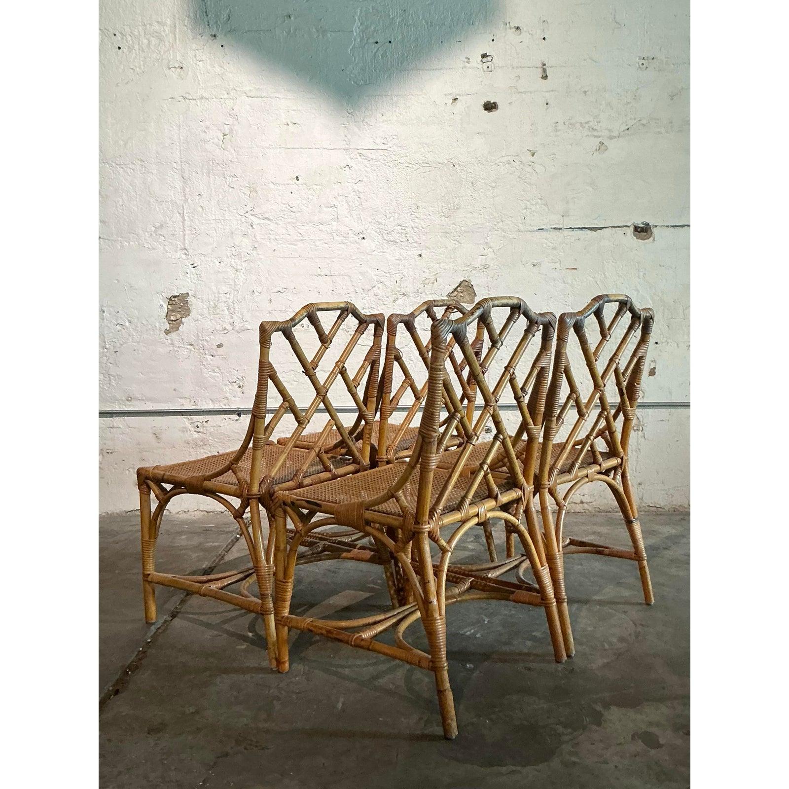 Chippendale chinois Chaises de salle à manger en bambou vintage Boho Chinese Chippendale - Lot de quatre en vente