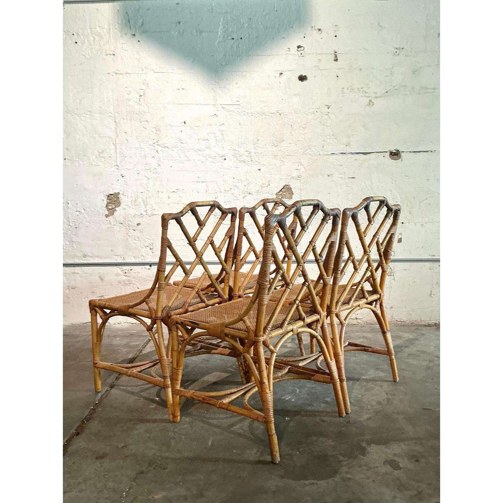Chaises de salle à manger en bambou vintage Boho Chinese Chippendale - Lot de quatre Bon état - En vente à West Palm Beach, FL