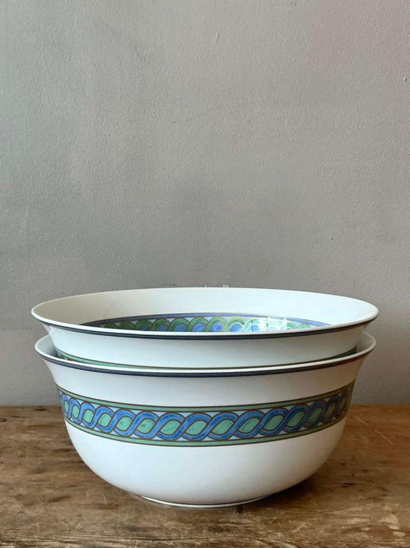 Porta in tavola la raffinatezza francese e il fascino boho con questa coppia di insalatiere vintage Christofle 