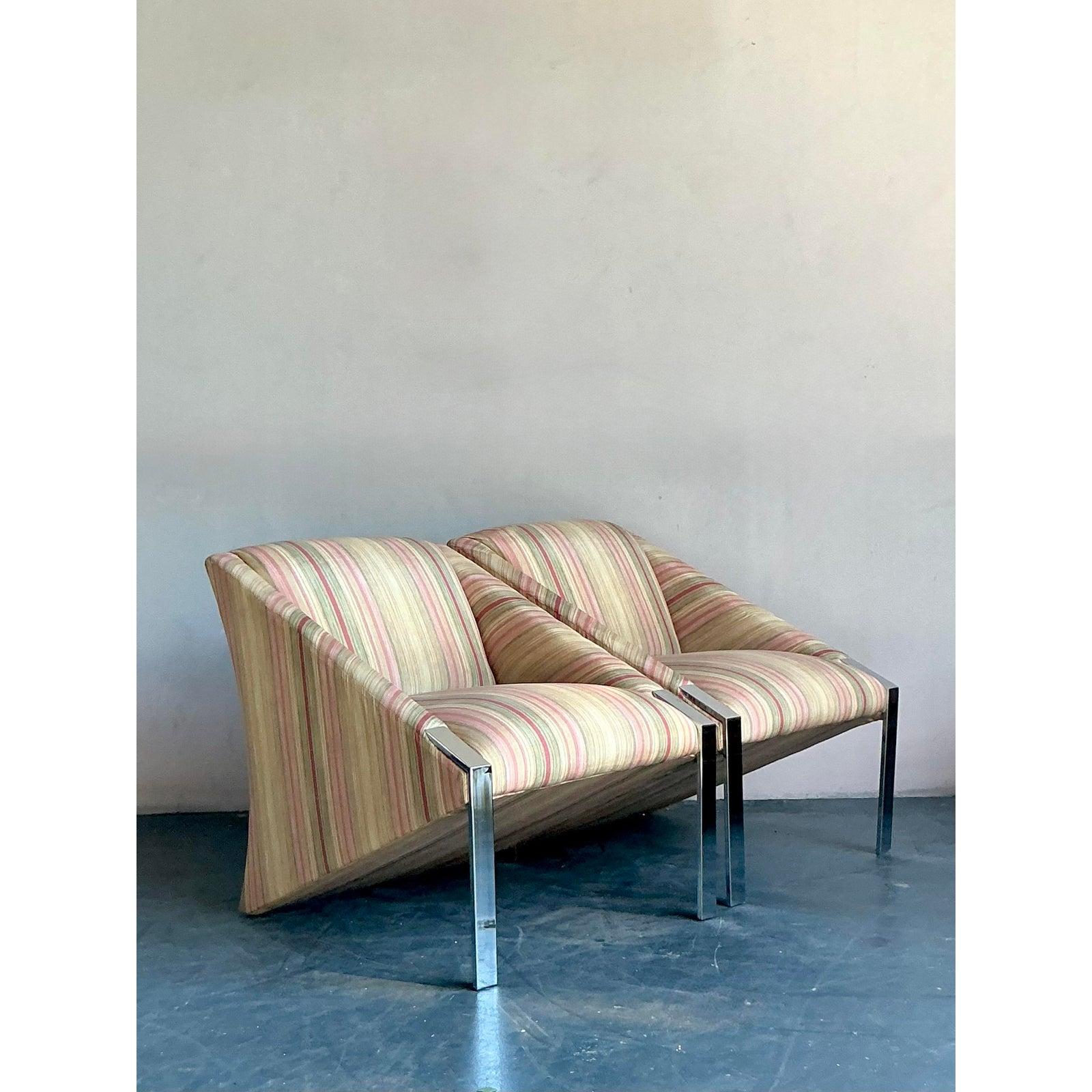Chaises longues vintage Boho en chrome d'après Andree Putnam - une paire Bon état - En vente à West Palm Beach, FL