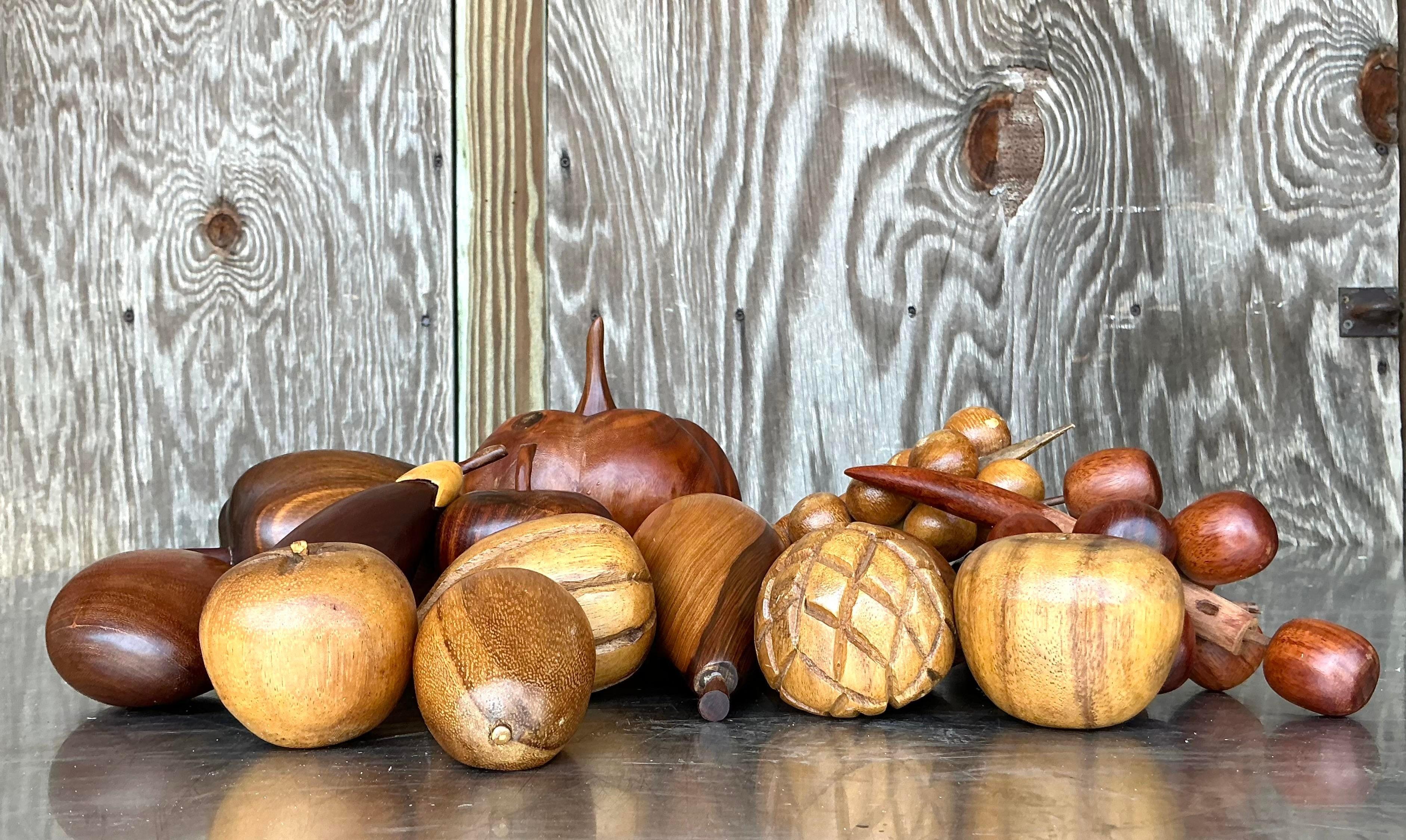 Colección Boho Vintage de Frutas de Madera- 14 Piezas Estadounidense en venta