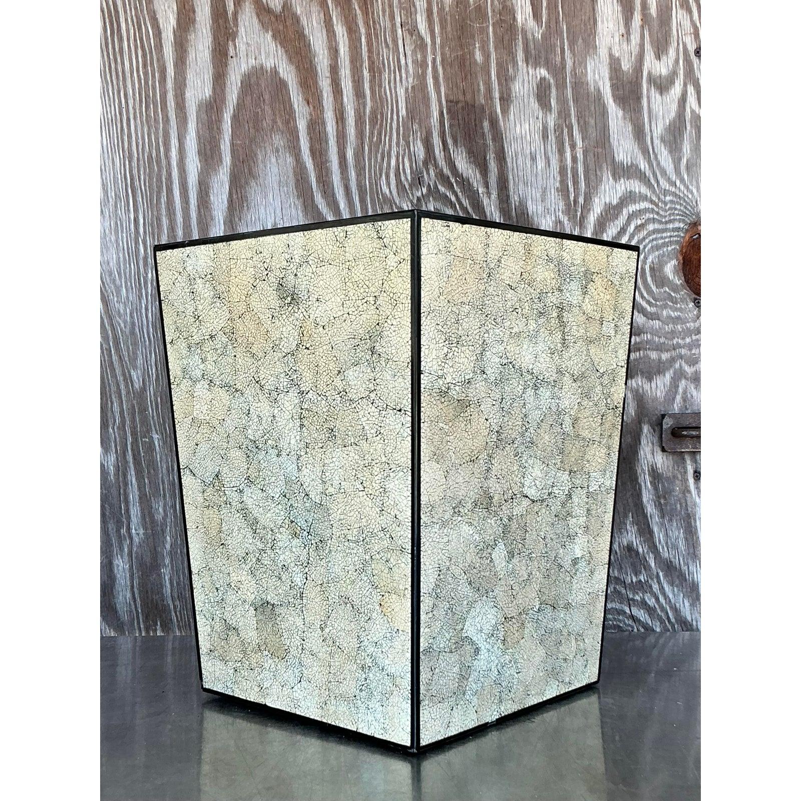 Hollywood Regency Vintage Boho Coquille D’Oeuf Eggshell Side Table For Sale