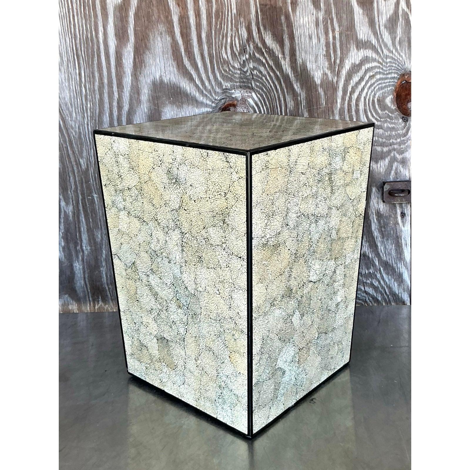Vintage Boho Coquille D’Oeuf Eggshell Side Table For Sale 1