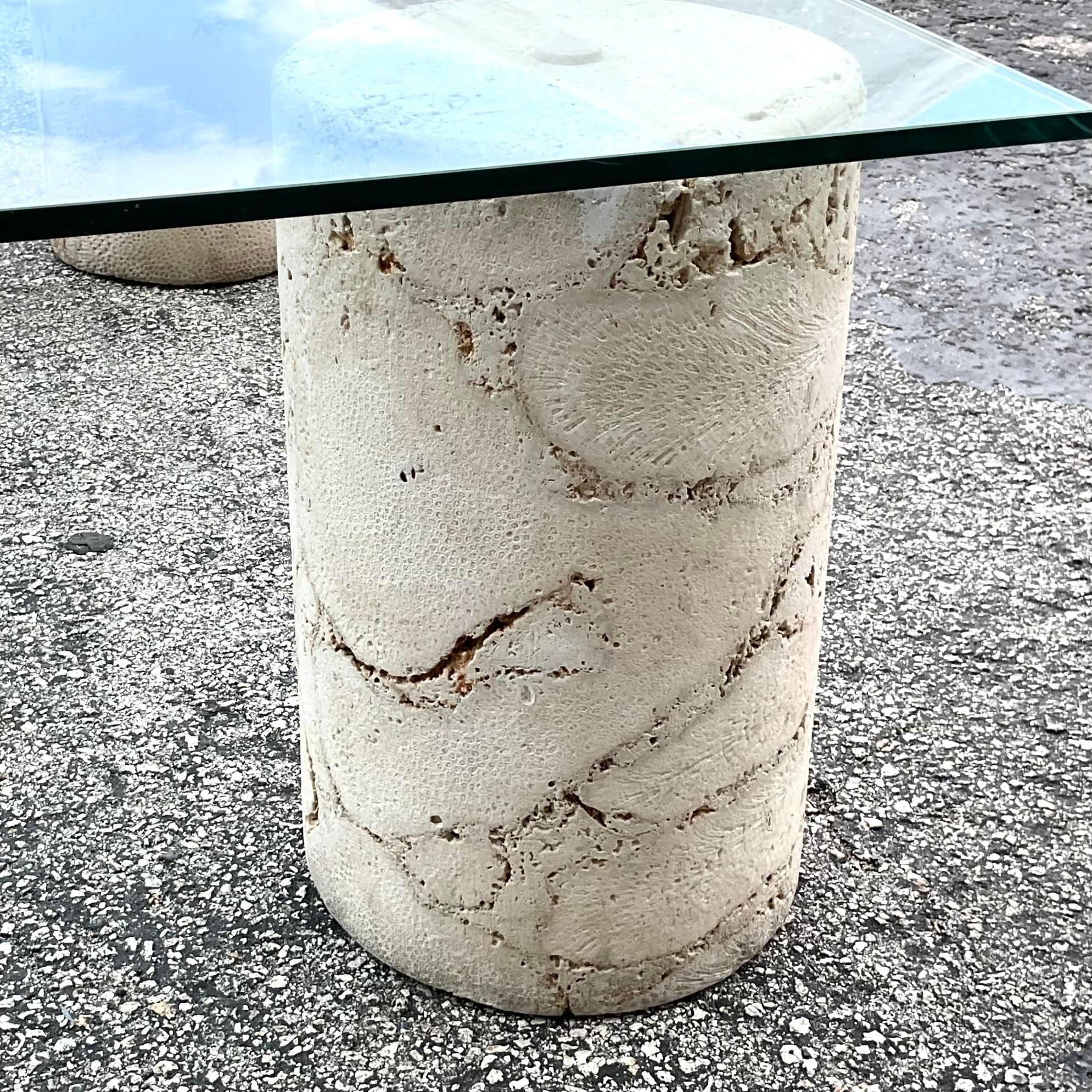 Rustique Table basse à cylindre en pierre Coquina Vintage Boho en vente