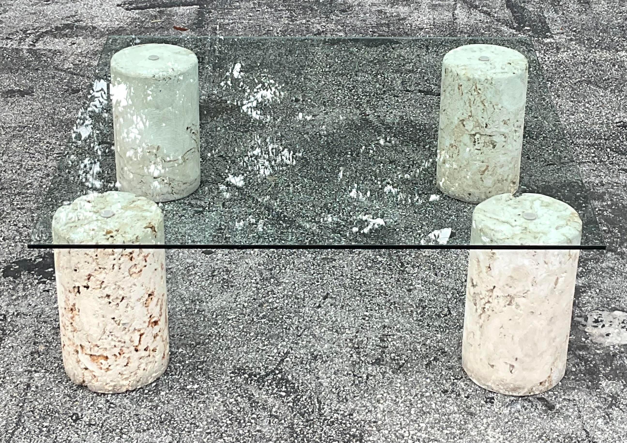 Table basse à cylindre en pierre Coquina Vintage Boho Bon état - En vente à west palm beach, FL