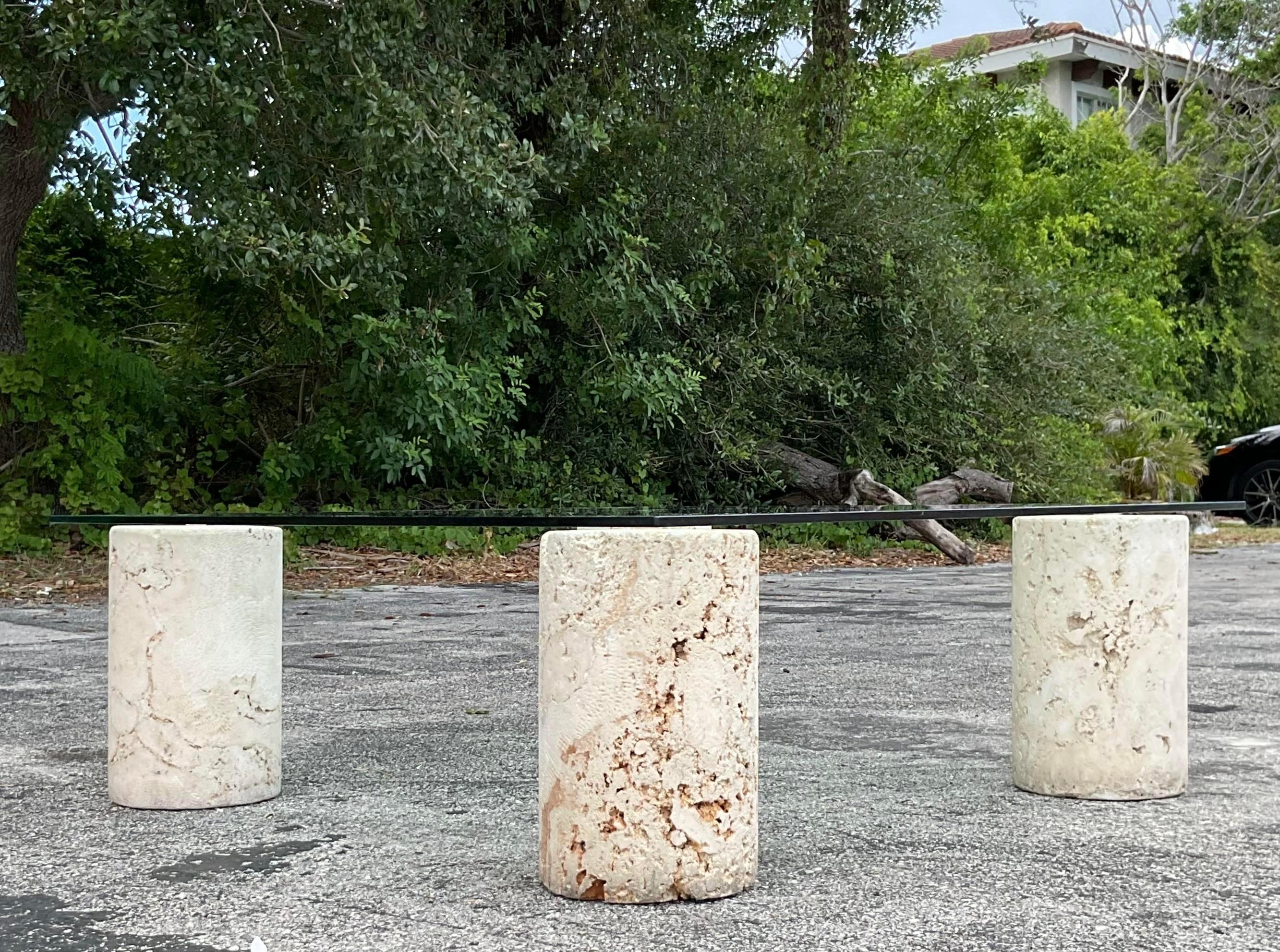 20ième siècle Table basse à cylindre en pierre Coquina Vintage Boho en vente