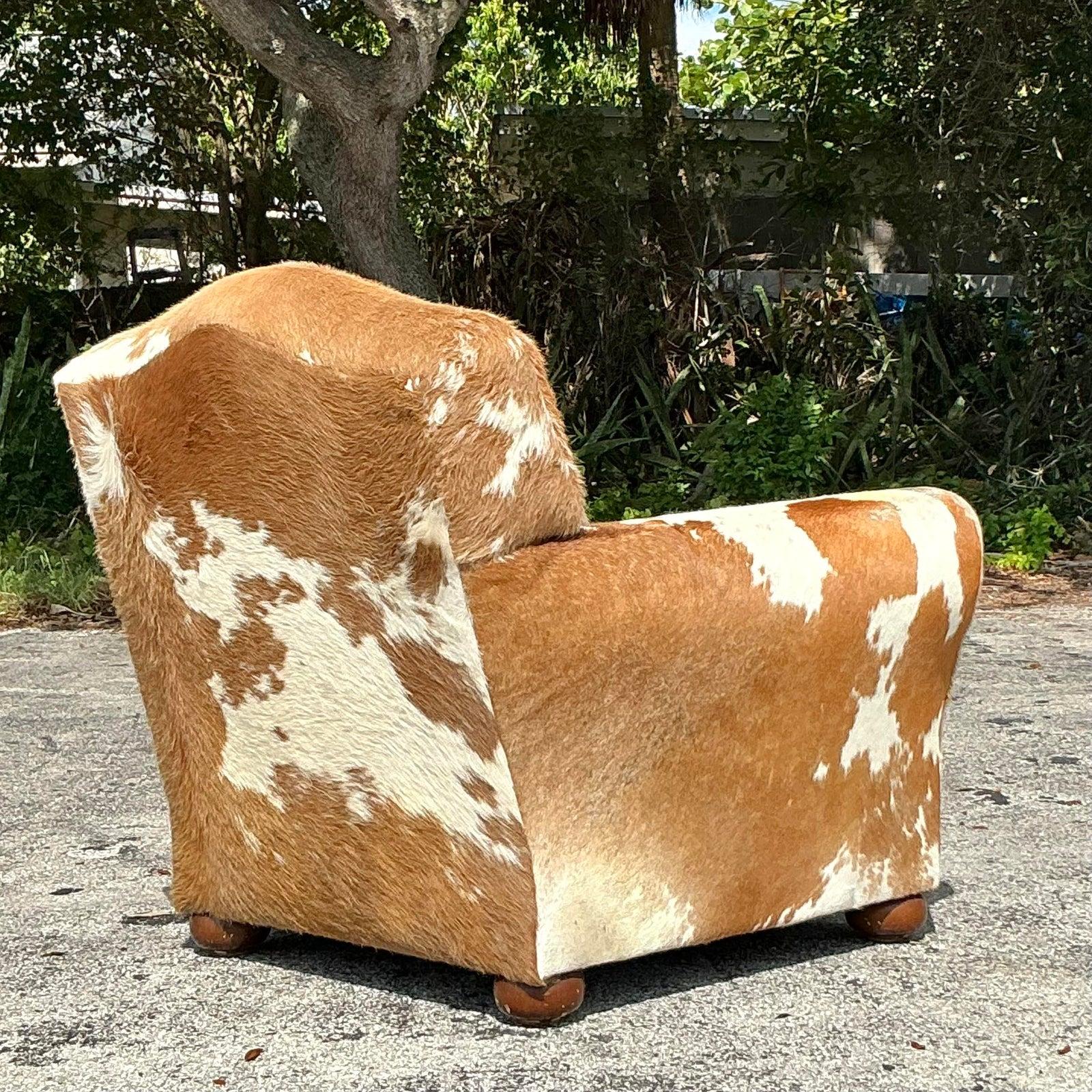 Vintage Boho Cowhide Lounge Stuhl (Rindsleder) im Angebot