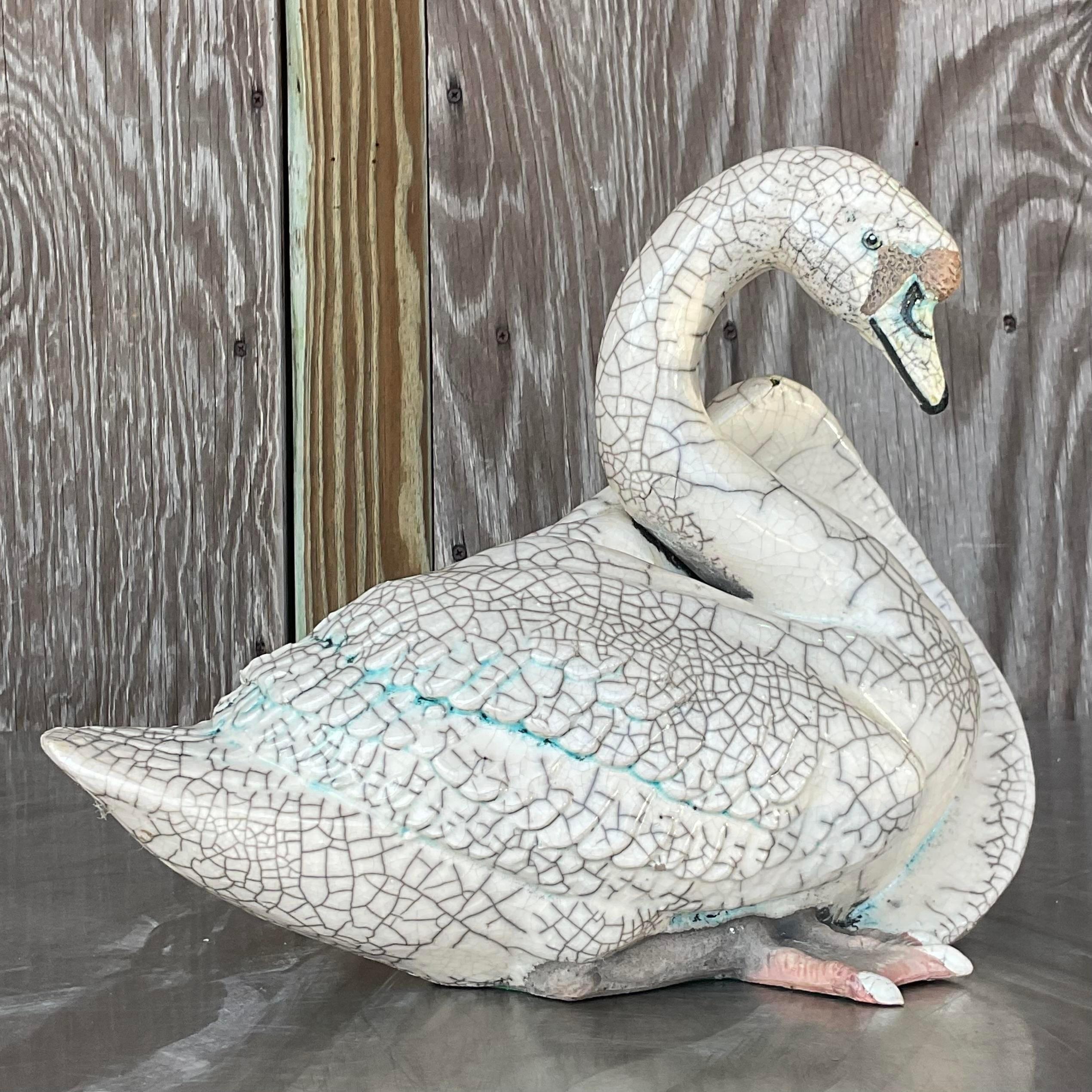 Vintage Boho Crackle Glazed Ceramic Swan Bon état - En vente à West Palm Beach, FL