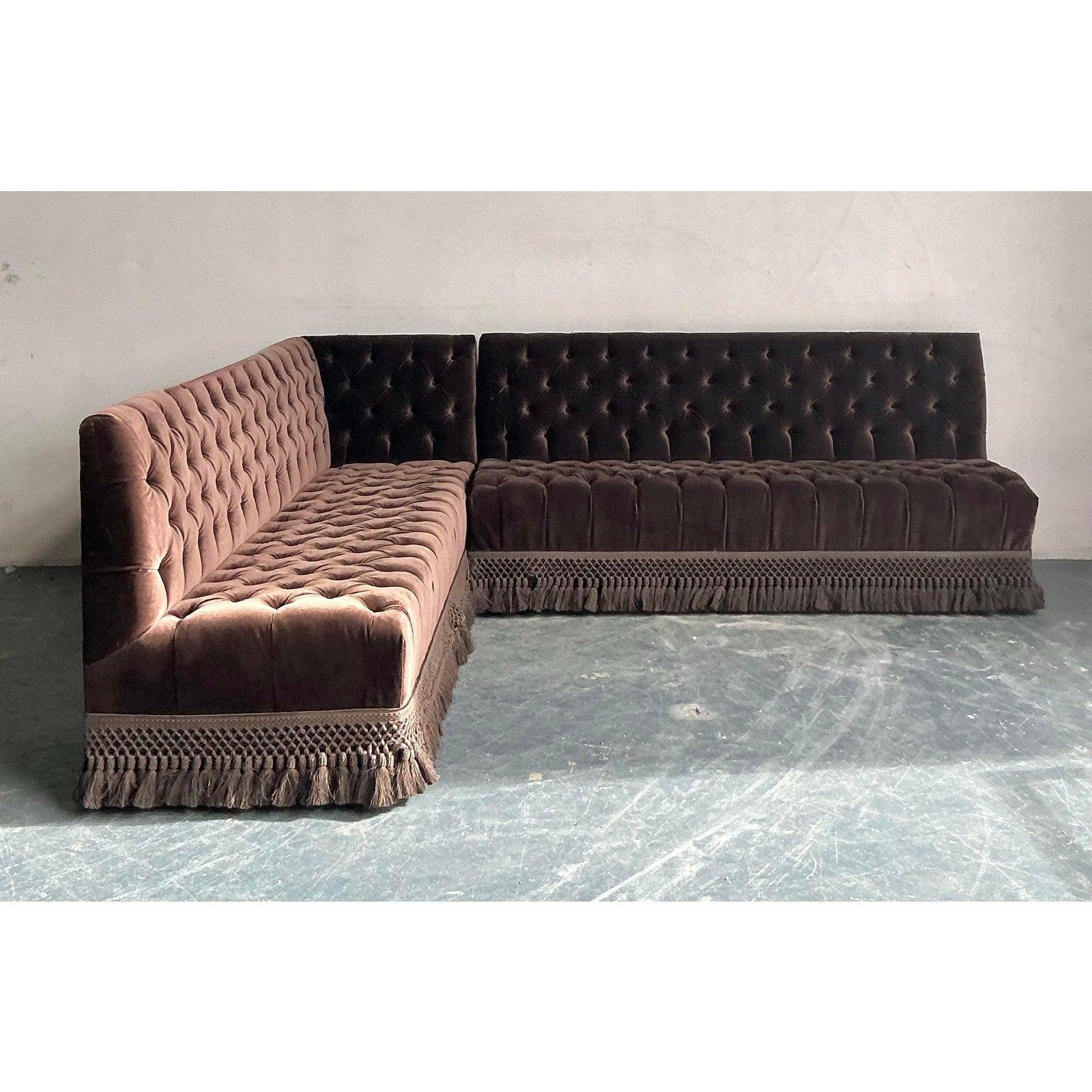Sezionale in velluto su misura Schumacher Vintage By in vendita 4