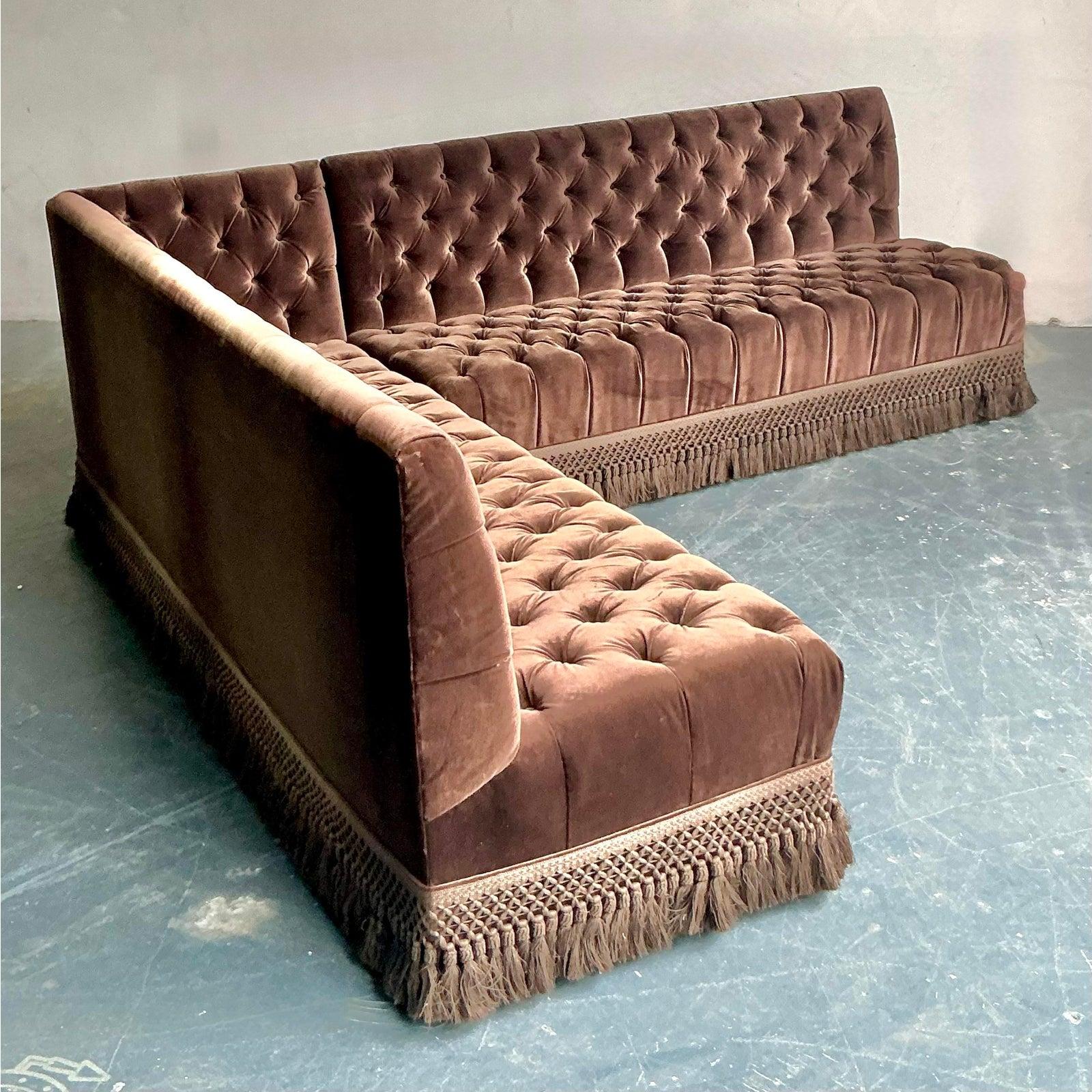 XXI secolo e contemporaneo Sezionale in velluto su misura Schumacher Vintage By in vendita