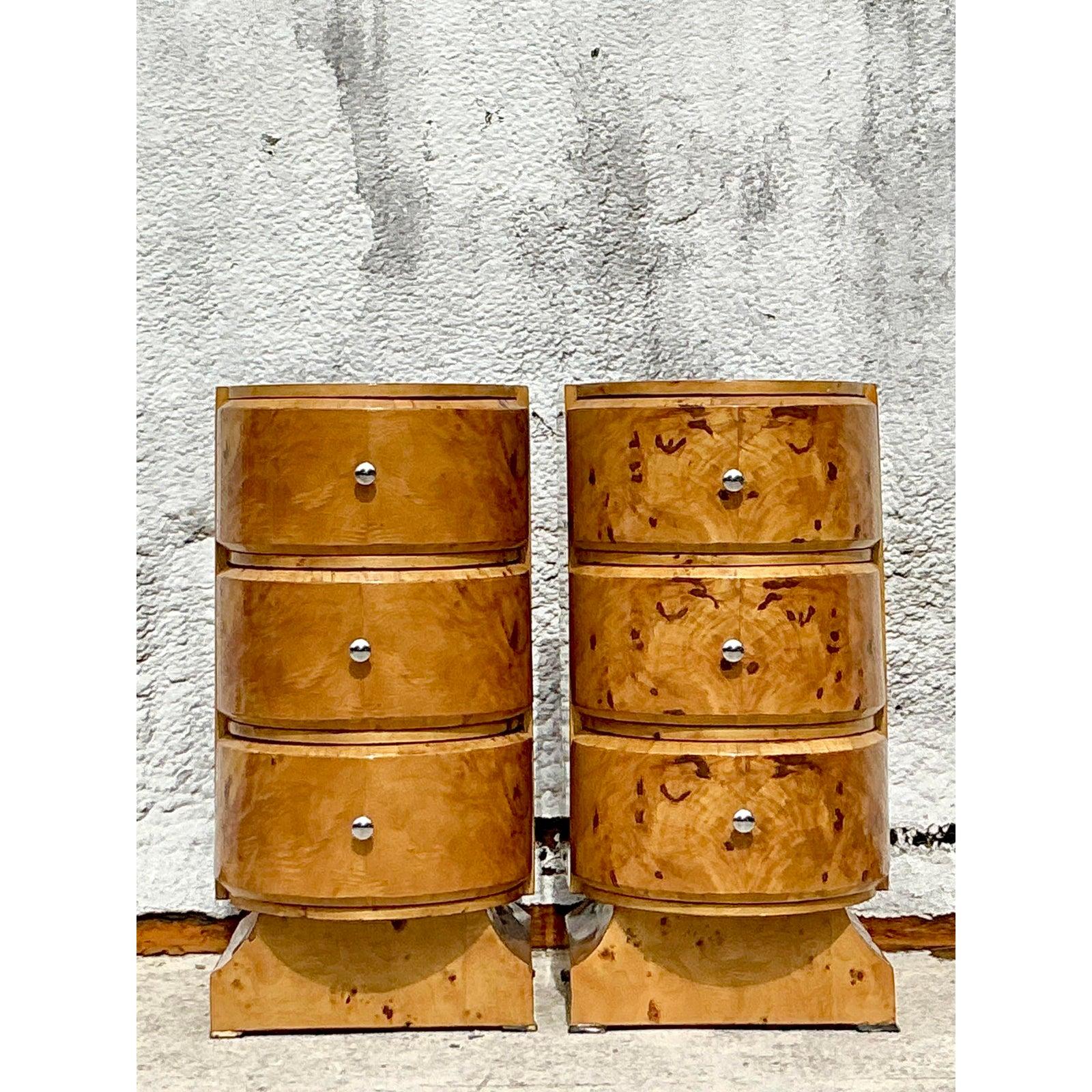 Art Déco Comodini vintage in legno di radica Boho Deco - Una coppia in vendita