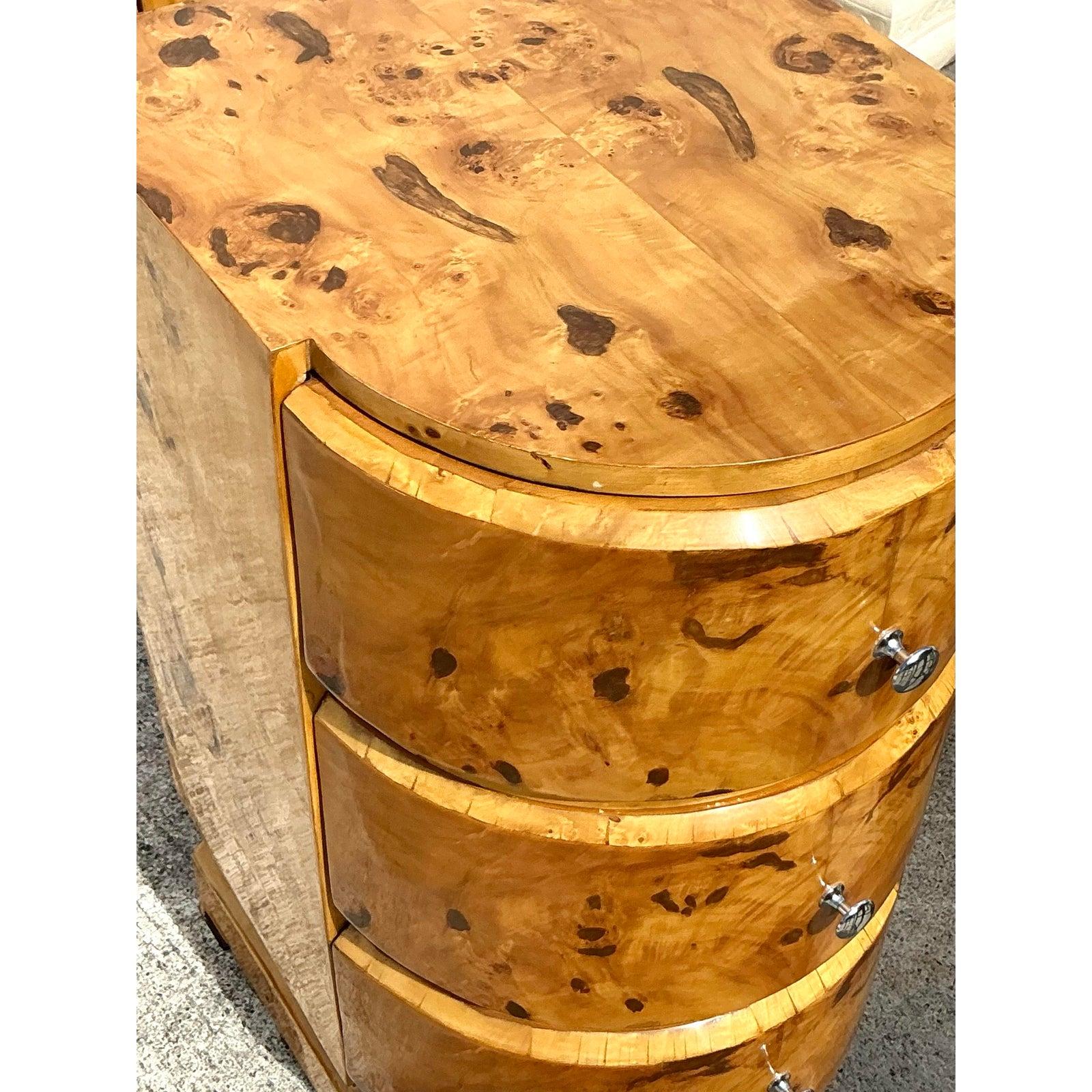 Americano Comodini vintage in legno di radica Boho Deco - Una coppia in vendita