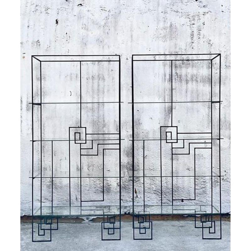 Américain Etagère Vintage Boho Deco en Fer Forgé - Une Paire en vente