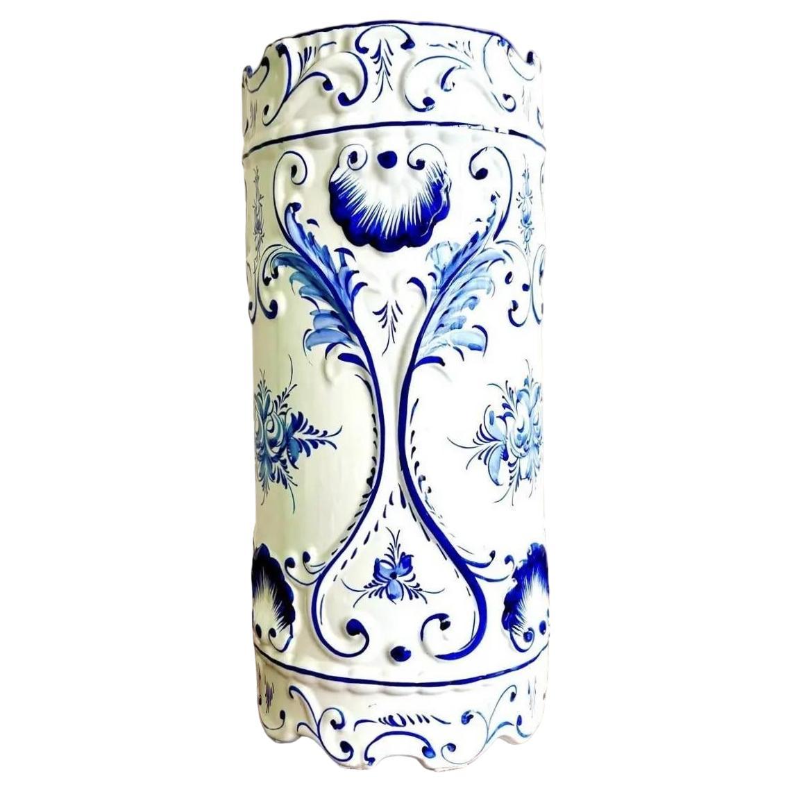 Vintage Boho Delft-Stil Hand gemalt Keramik Schirmständer im Angebot