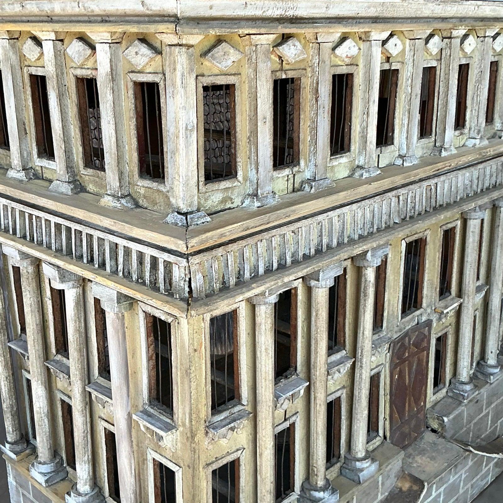 Vintage Boho Distressed Architectural Model en vente 3