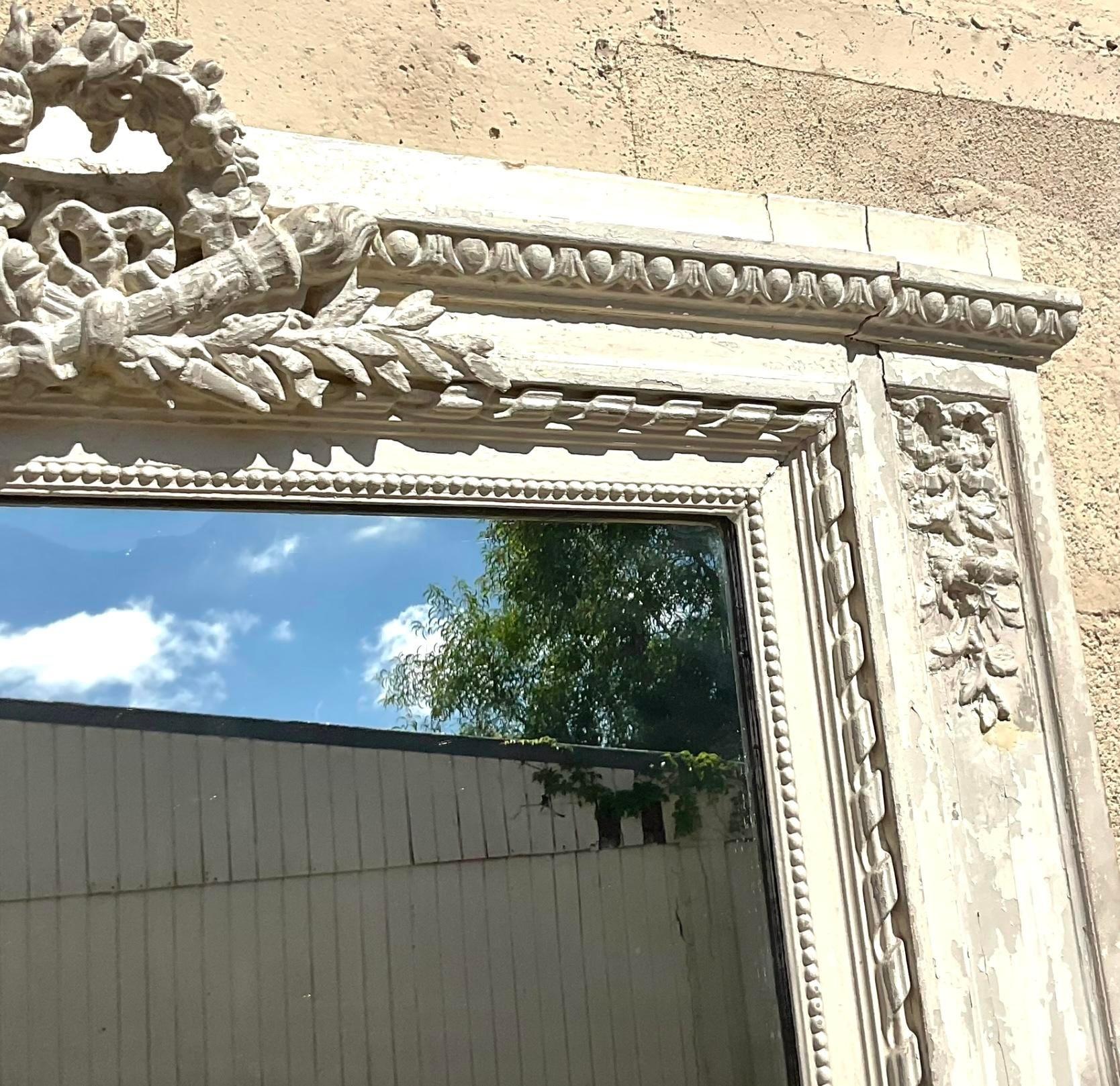 Rustique Miroir vintage Boho sculpté à la main en vente