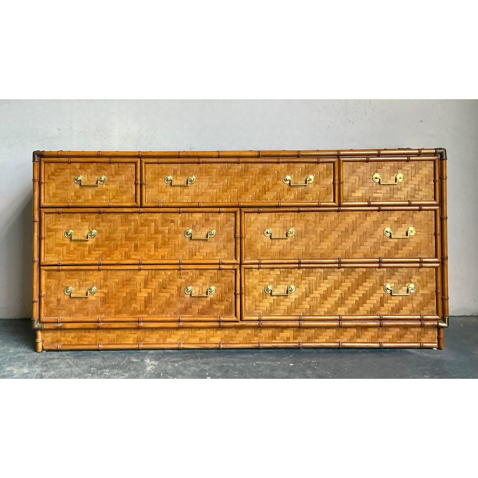 Mid-Century moderno Comò in rattan vintage in stile bohémien Dixie Parquet in vendita