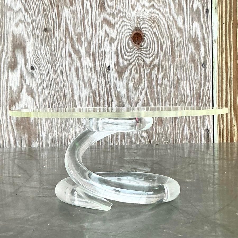 Mid-Century Modern Vintage Boho Dorothy Thorpe Lucite Cake Stand