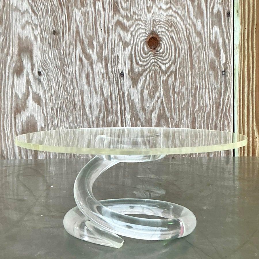 20th Century Vintage Boho Dorothy Thorpe Lucite Cake Stand