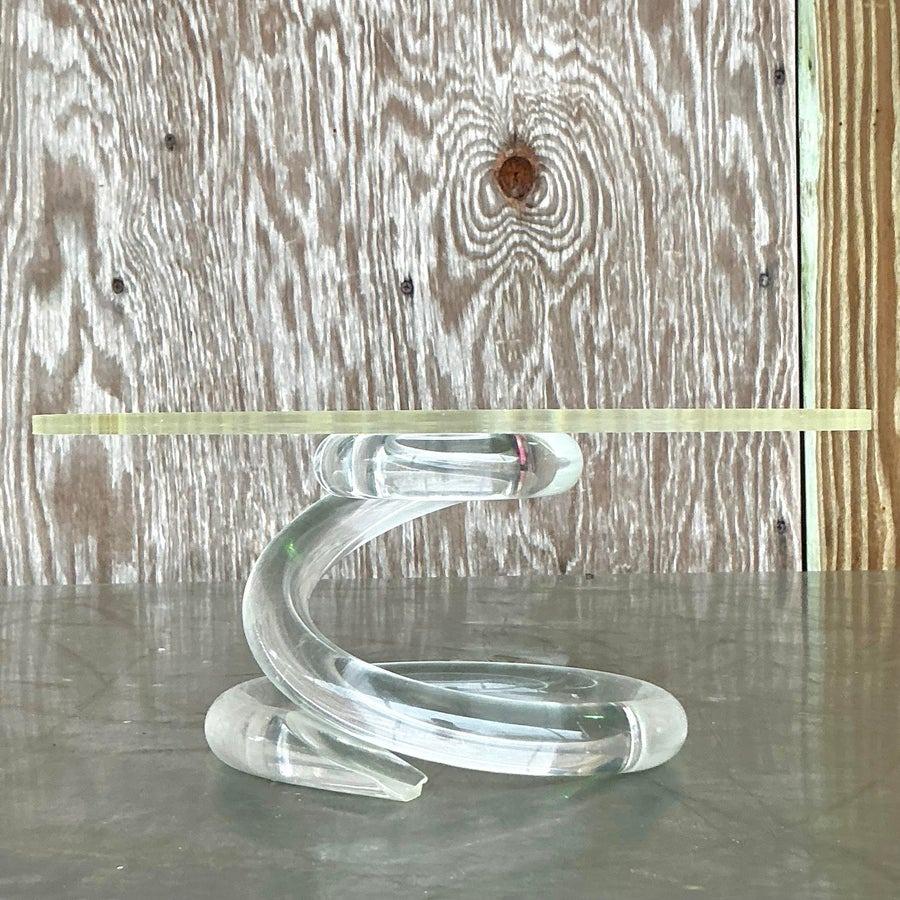 Vintage Boho Dorothy Thorpe Lucite Cake Stand 1