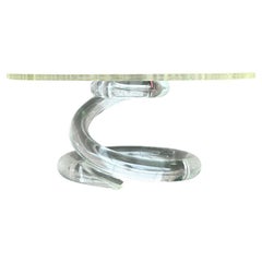 Vintage Boho Dorothy Thorpe Lucite Cake Stand