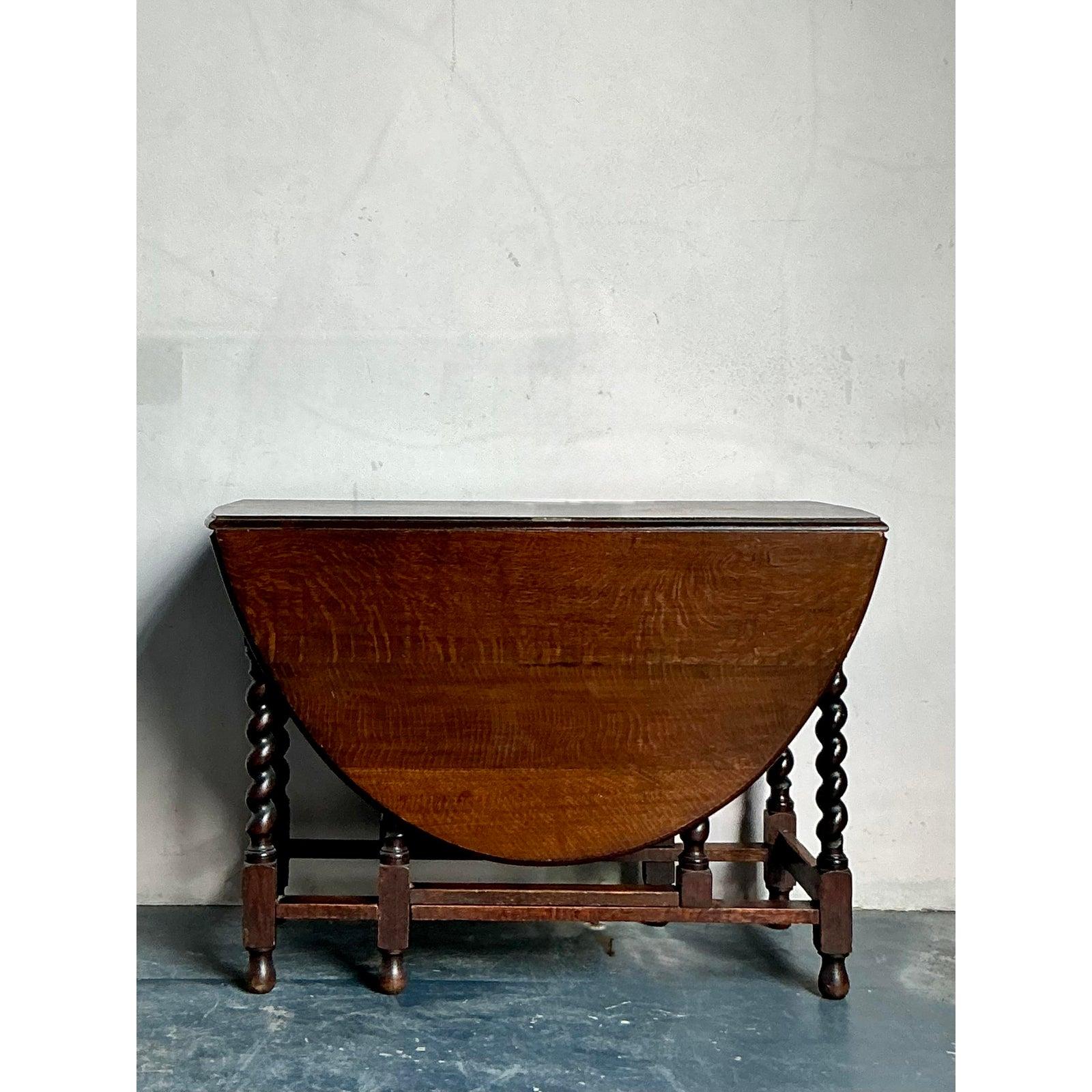 Vintage Boho Drop Leaf Gate Leg Tisch im Zustand „Gut“ im Angebot in West Palm Beach, FL