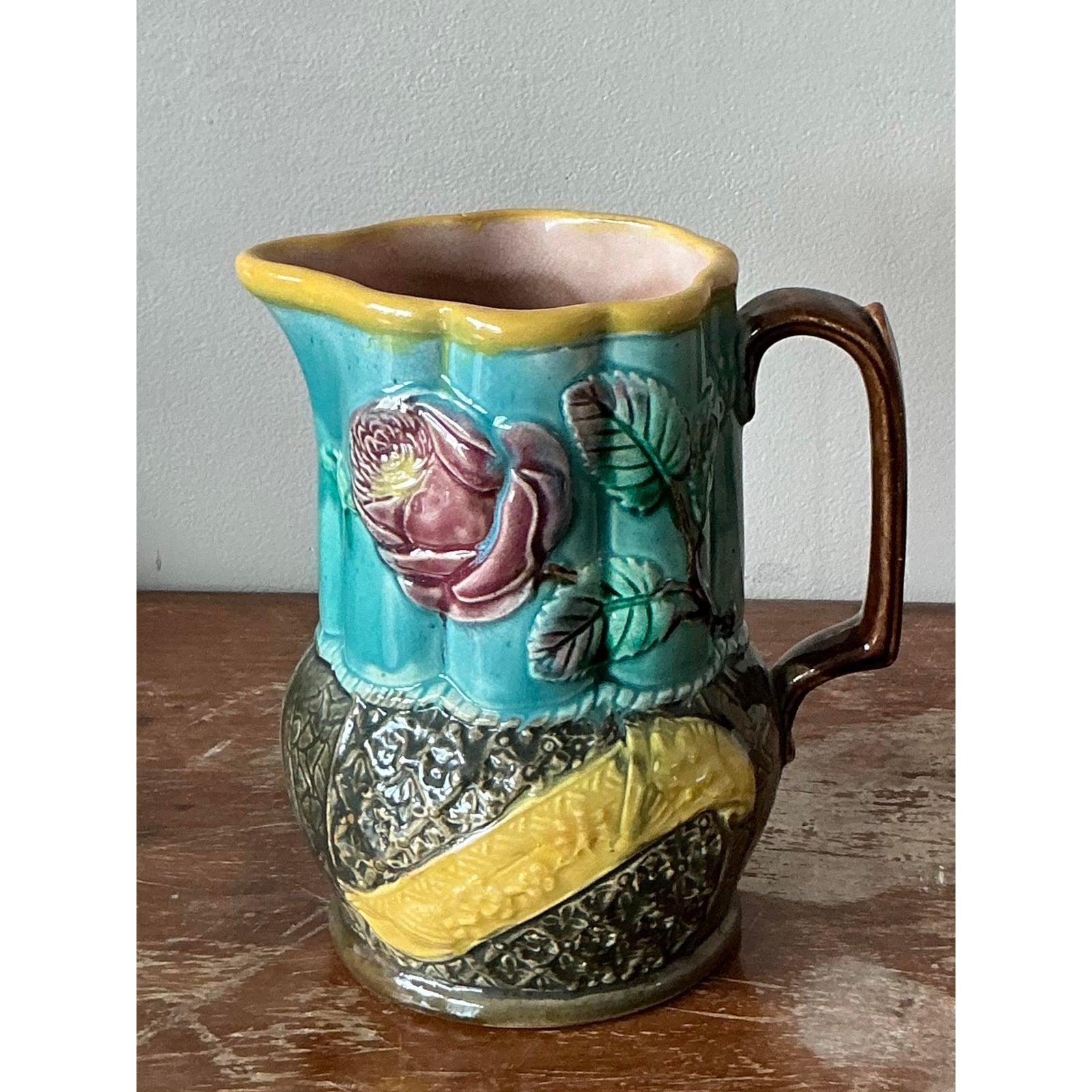 Pichet vintage Boho en majolique anglaise en vente 1