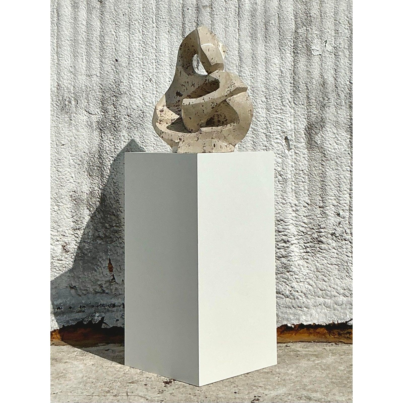 XX secolo Scultura in pietra intagliata vintage Boho Enzo Gallo in vendita