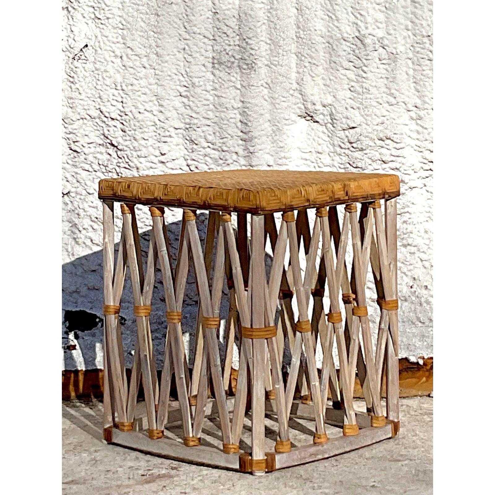 Tabouret bas vintage Boho Equipale Bon état - En vente à west palm beach, FL