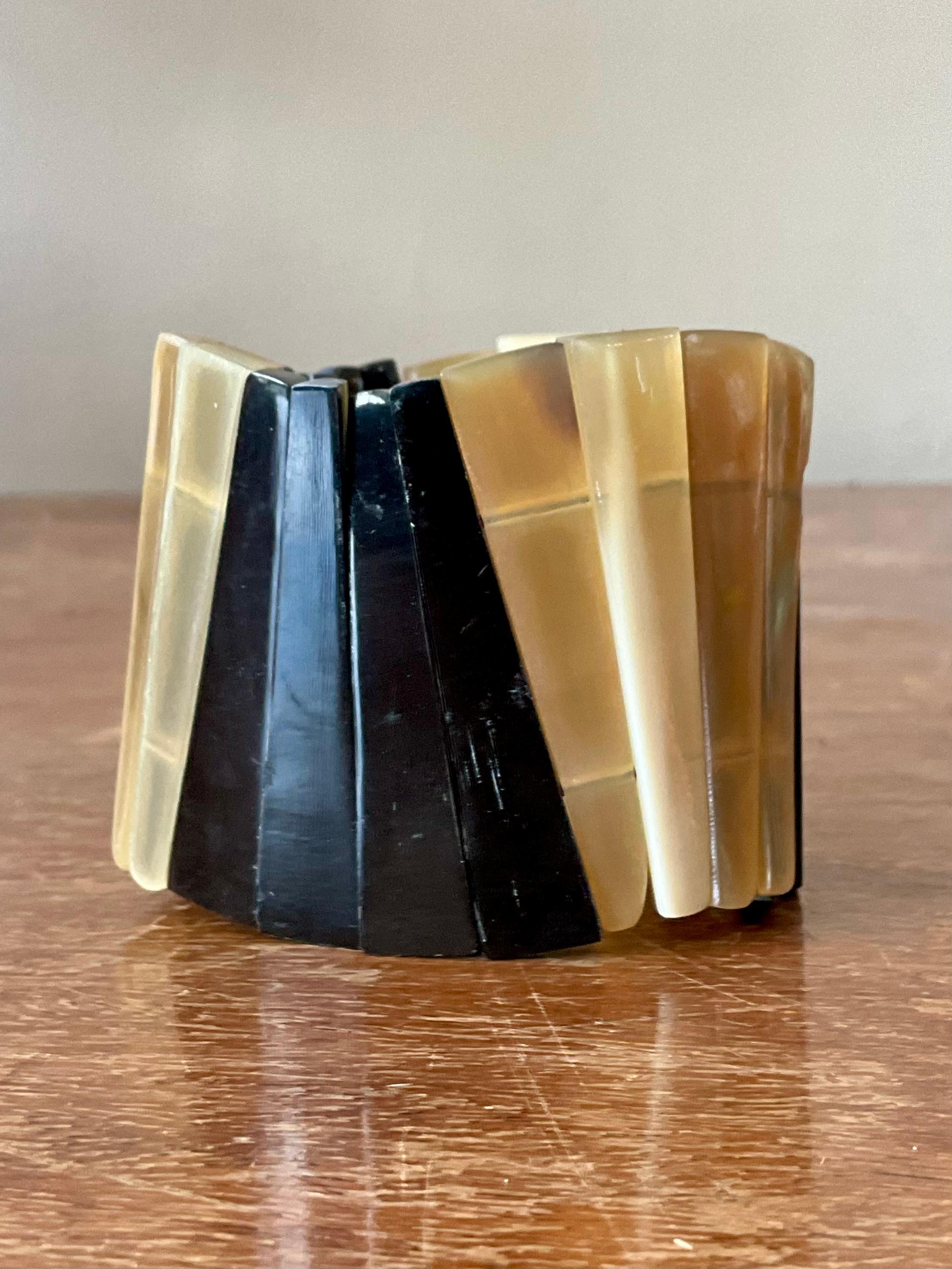 Bracciale allungato in finto corno di bufalo vintage Boho in vendita 1