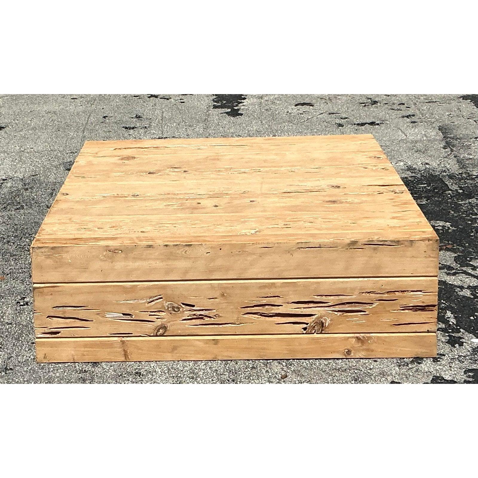 Mesa baja Vintage Boho Florida Pecky Cypress en venta 3
