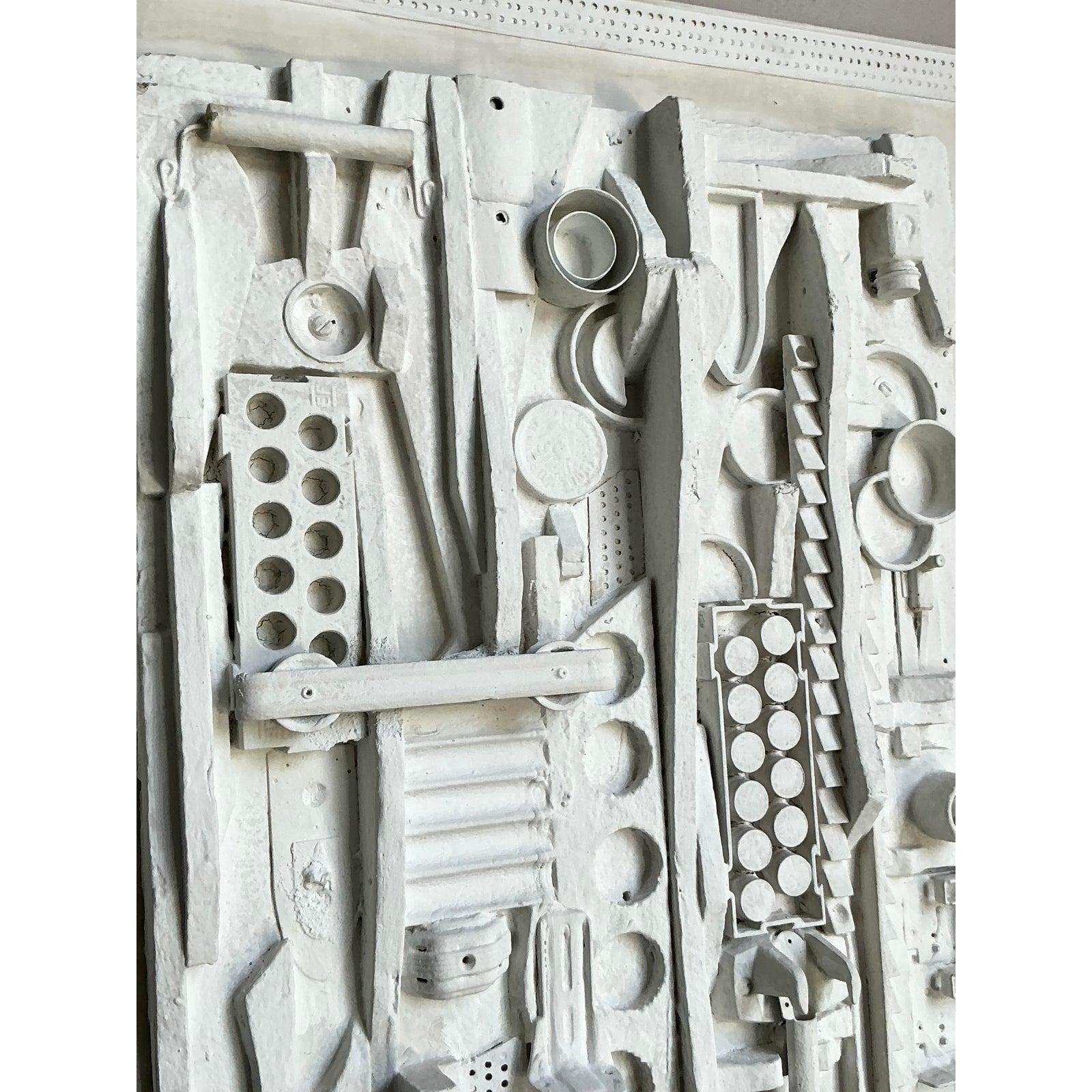 Entdecken Sie die fesselnde Kunstfertigkeit dieser abstrakten Wandskulptur im Vintage-Stil, die den innovativen Geist von Curtis Jere's bekannter 