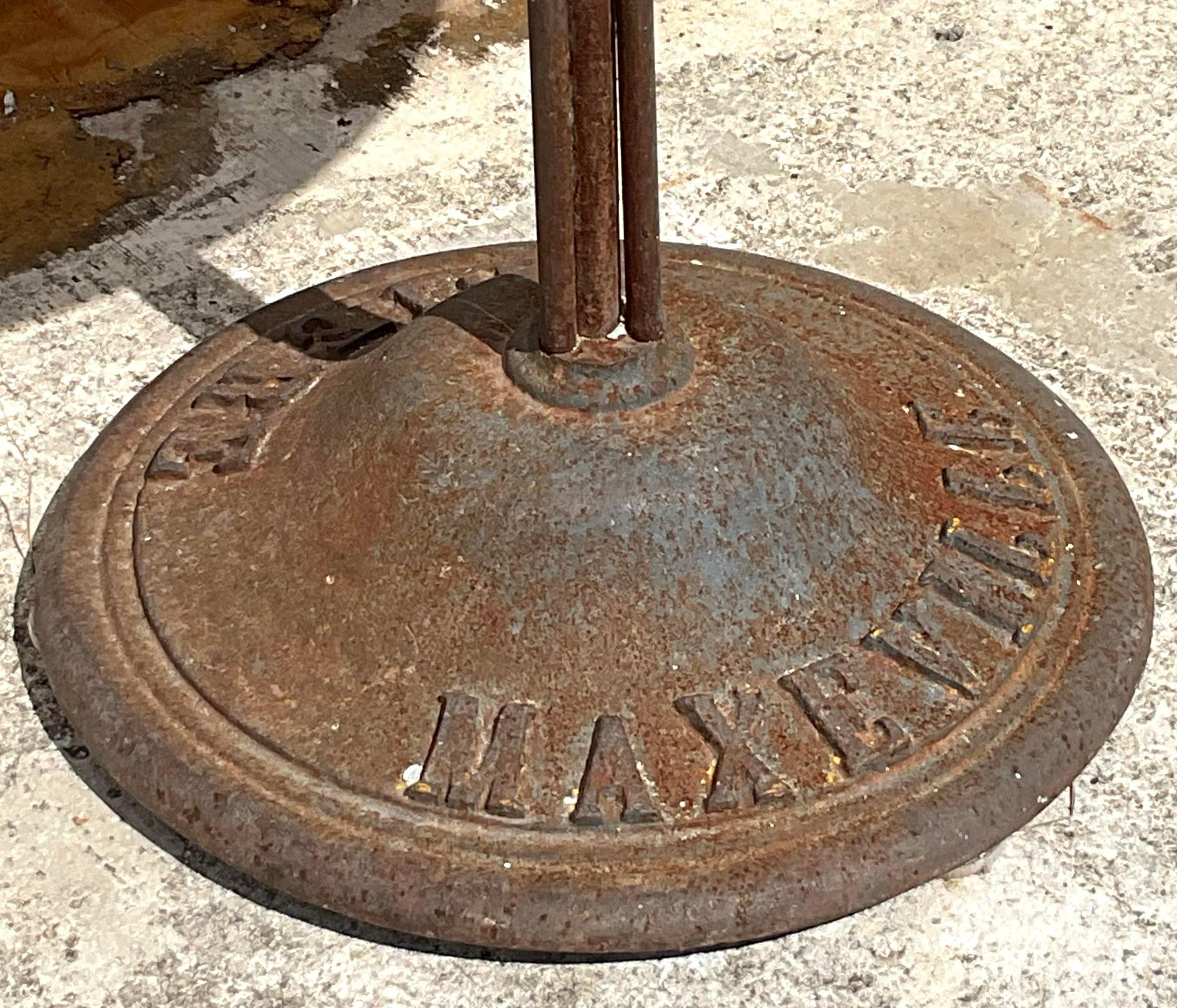 Vintage Boho French Metal Bistro Table For Sale 1