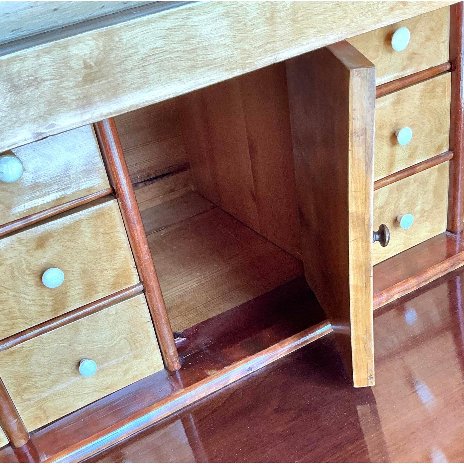 Vintage Boho Deutscher Biedermeier-Schreibtisch (20. Jahrhundert) im Angebot