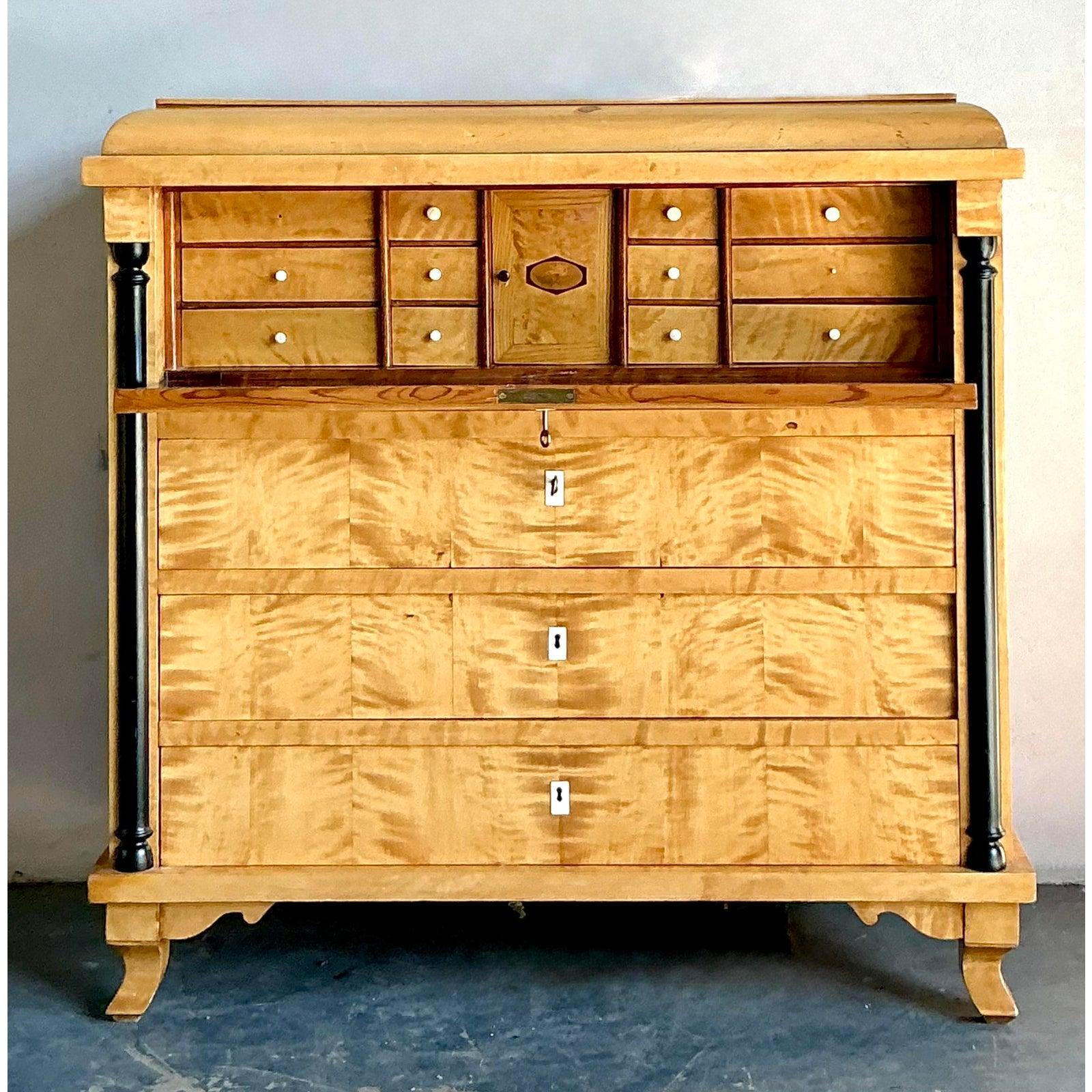 Vintage Boho Deutscher Biedermeier-Schreibtisch im Angebot 4