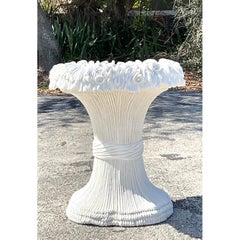 Vintage Boho Gesso über Holz geschnitzter geblümter Esstisch Sockel