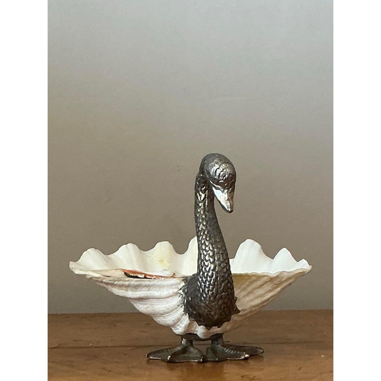 Argento Ciotola gigante Boho con conchiglia di cigno dopo Gabriella Binazzi in vendita