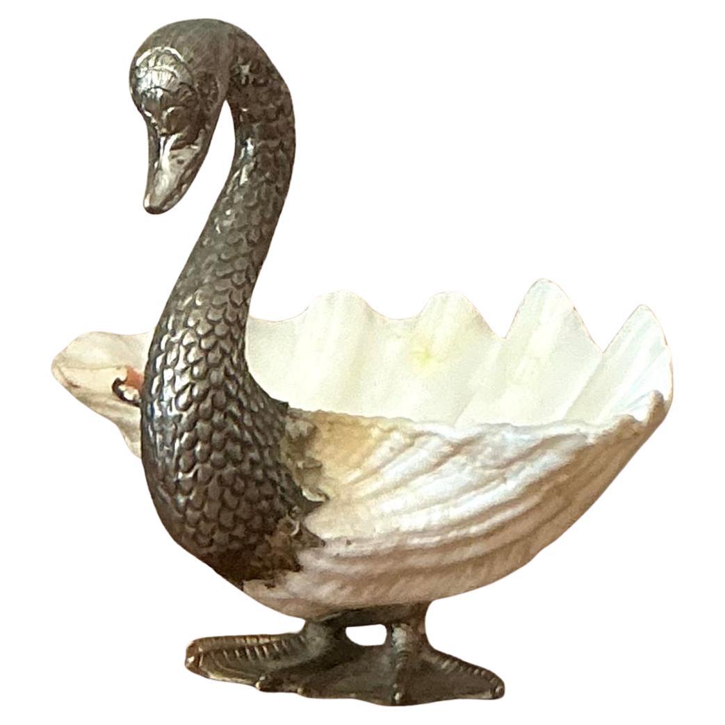 Ciotola gigante Boho con conchiglia di cigno dopo Gabriella Binazzi in vendita