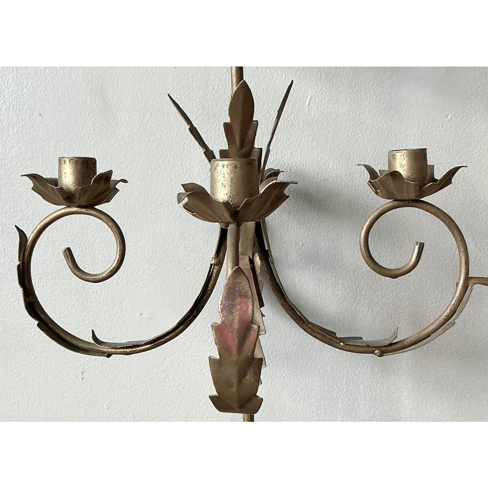 Candelabri d'epoca con punta dorata - Una coppia In condizioni buone in vendita a West Palm Beach, FL