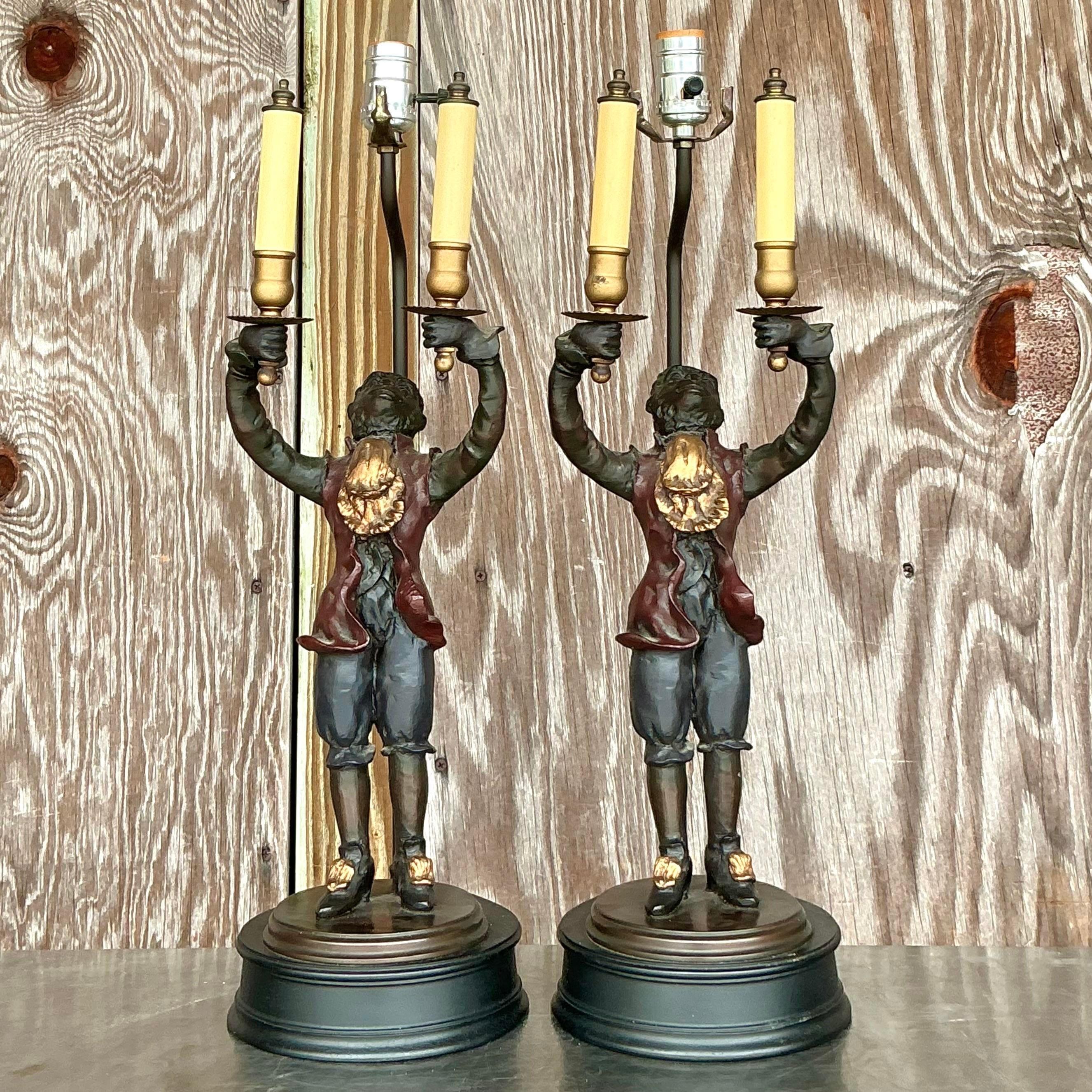 Paire de lampes Boho en forme de singe à bouts dorés Bon état - En vente à west palm beach, FL