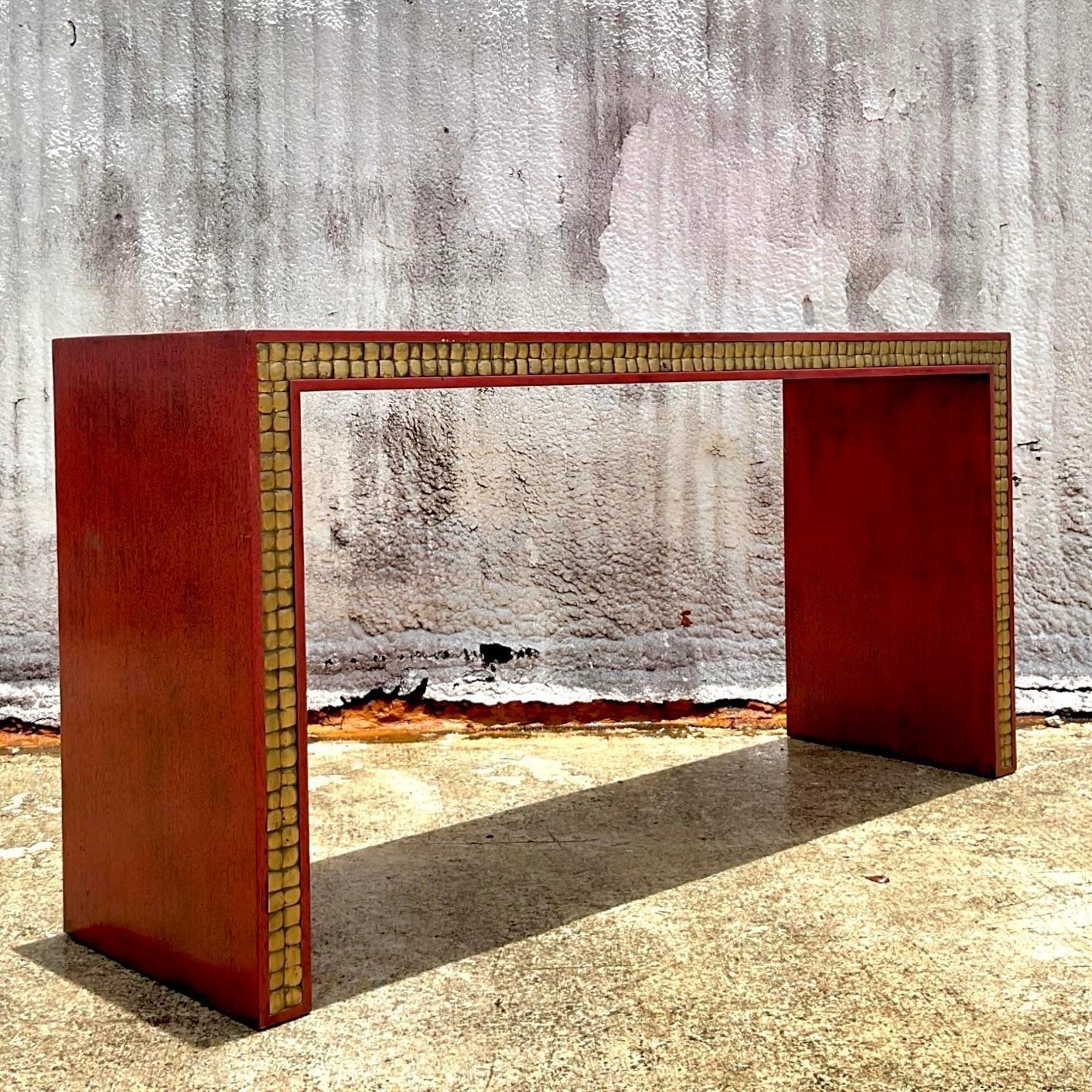 Bois Vintage Boho Gilt Tipped Red Laquered Console Tabl en vente