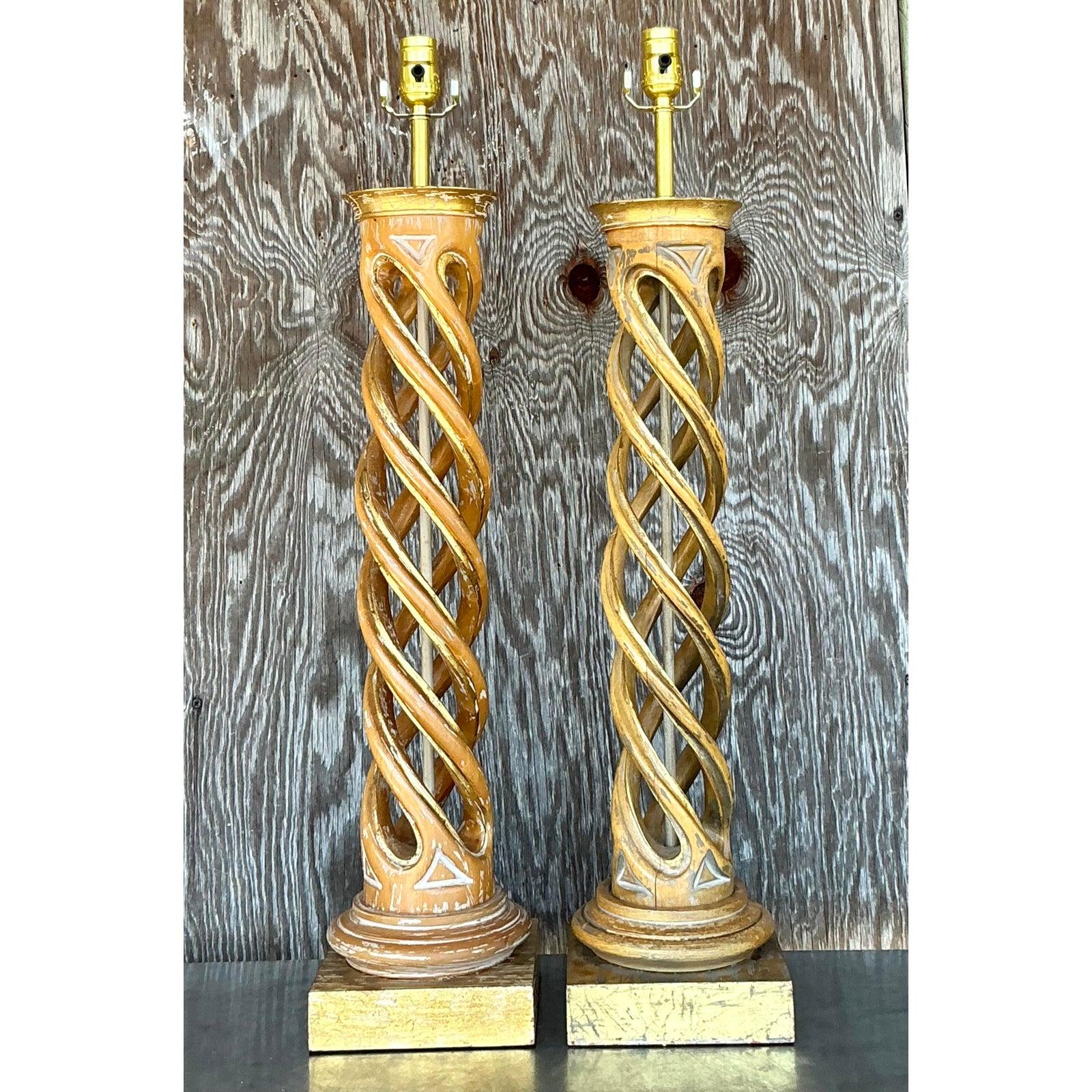Laiton Paire de lampes torsadées boho à bouts dorés - Paire en vente