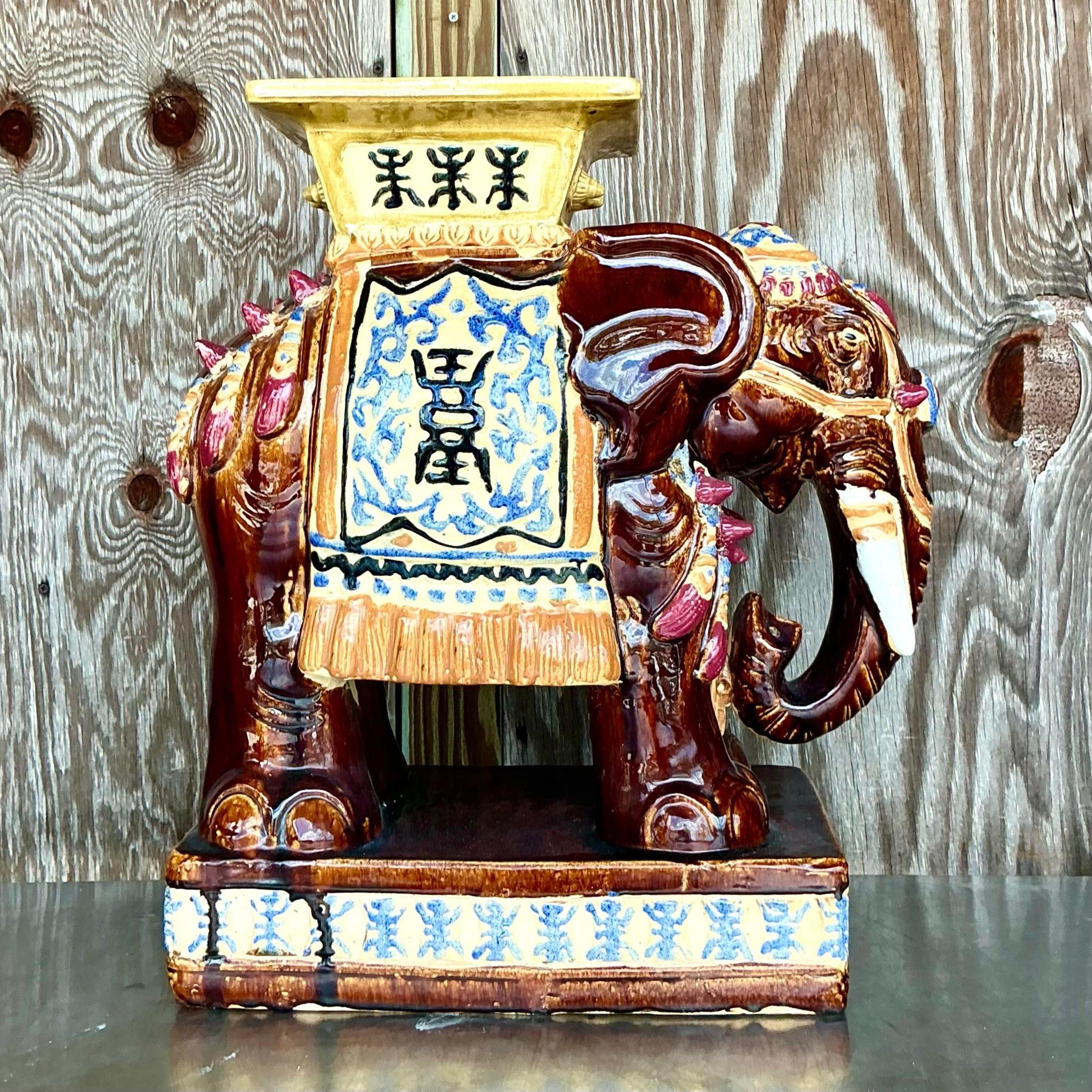 Paire de tabourets bas éléphants en céramique émaillée Boho Vintage en vente 1