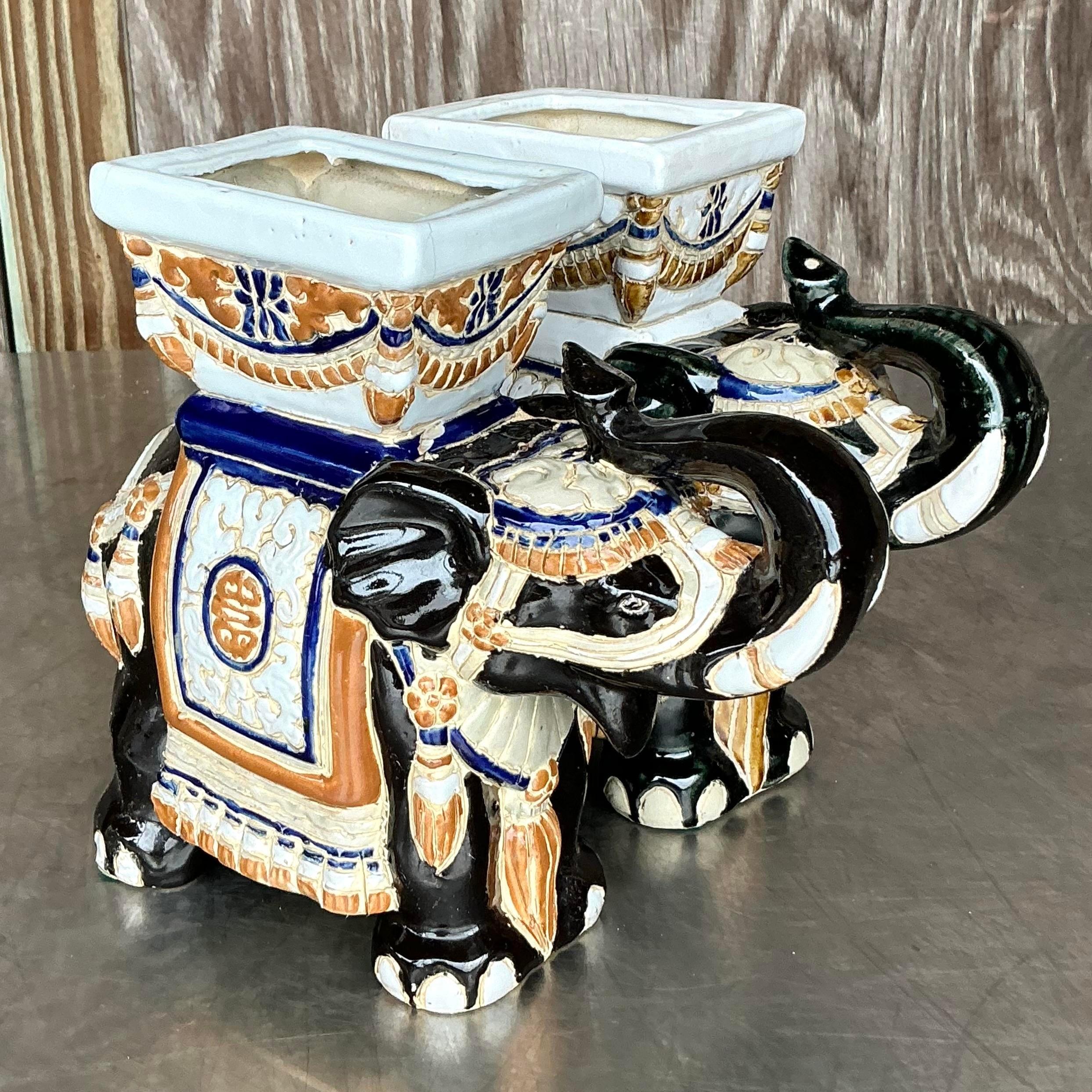 Nord-américain Jardinières éléphants vintage Boho en céramique émaillée - Lot de 2 en vente