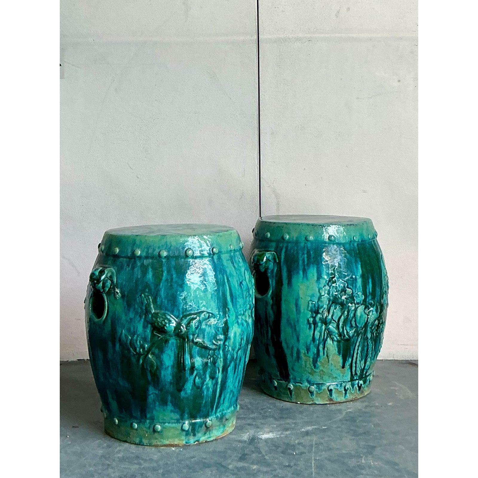 Pareja de taburetes de jardín de cerámica esmaltada vintage boho siglo XX en venta
