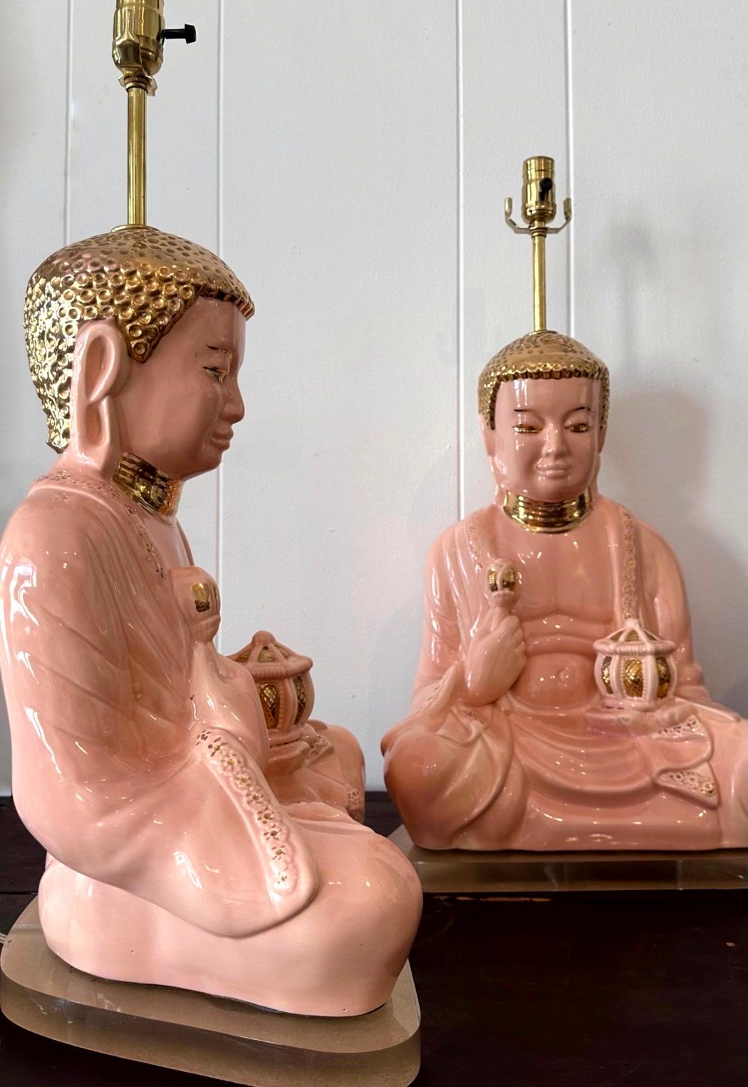 Américain Paire de lampes bouddha en céramique émaillée et dorée de style boho en vente