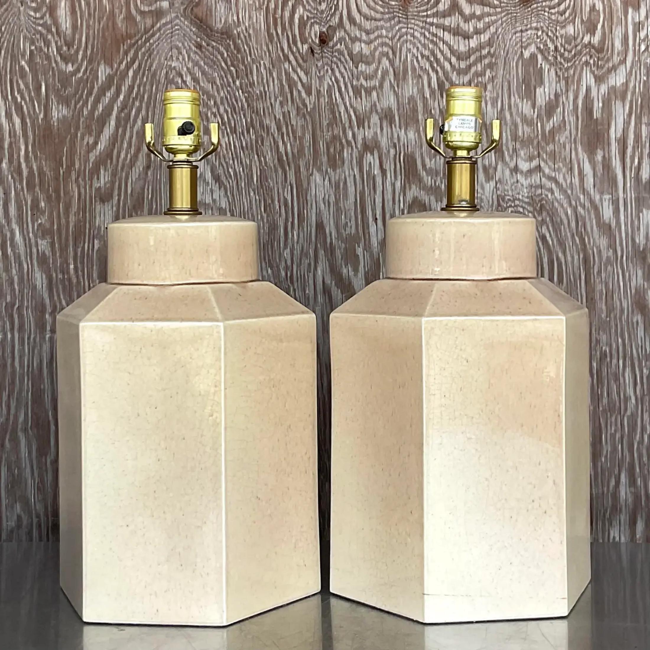 Ceramica Lampade da tavolo esagonali in ceramica smaltata vintage Boho - una coppia in vendita